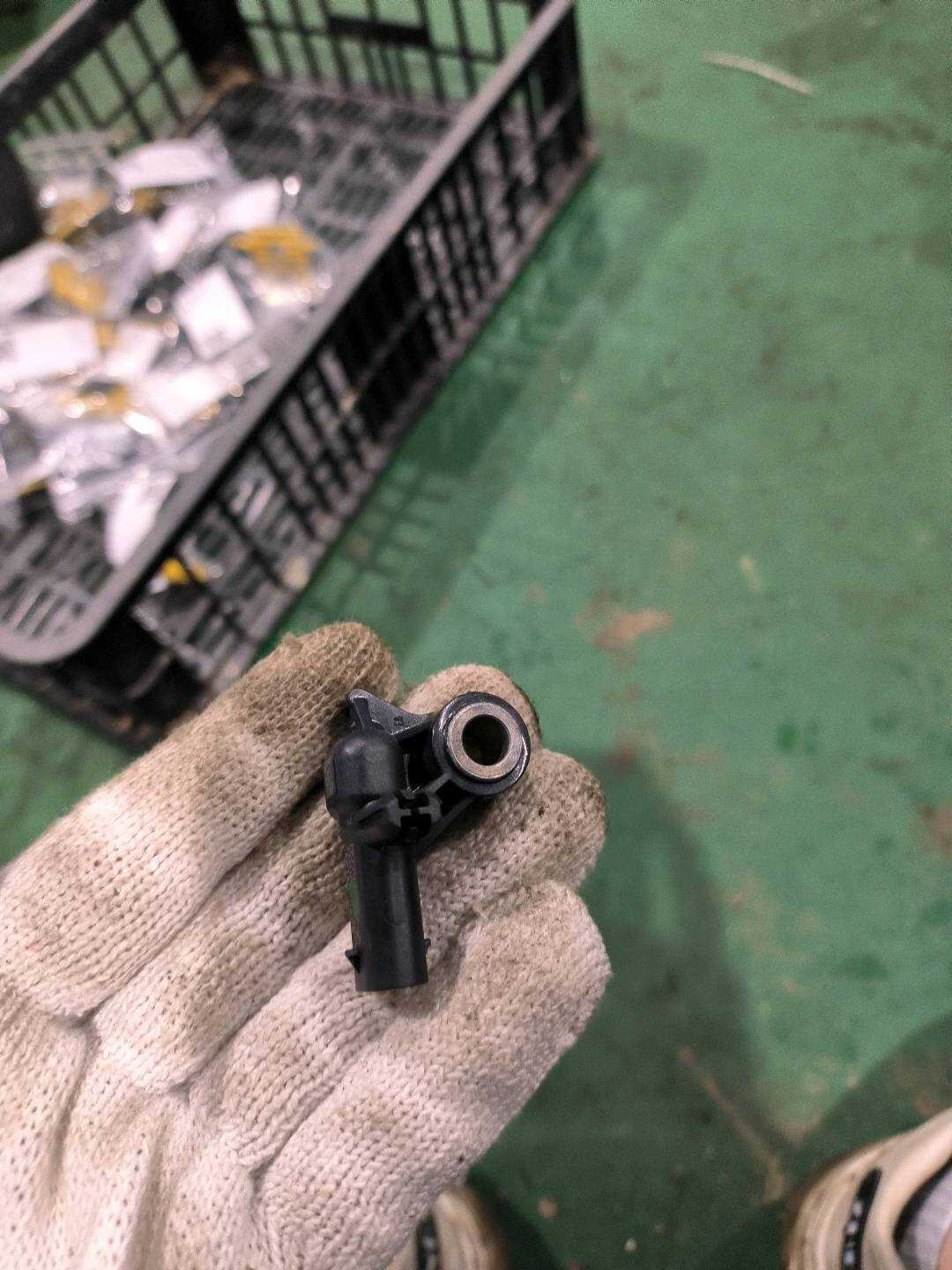 T2H5125 Side Airbag Sensor