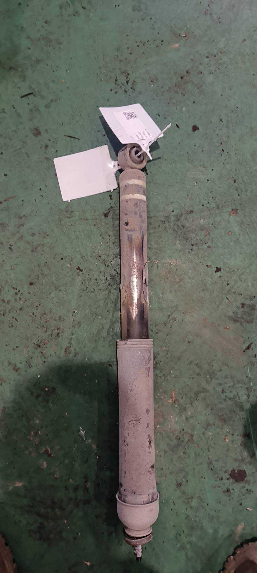 562105MA0B 后减震器芯