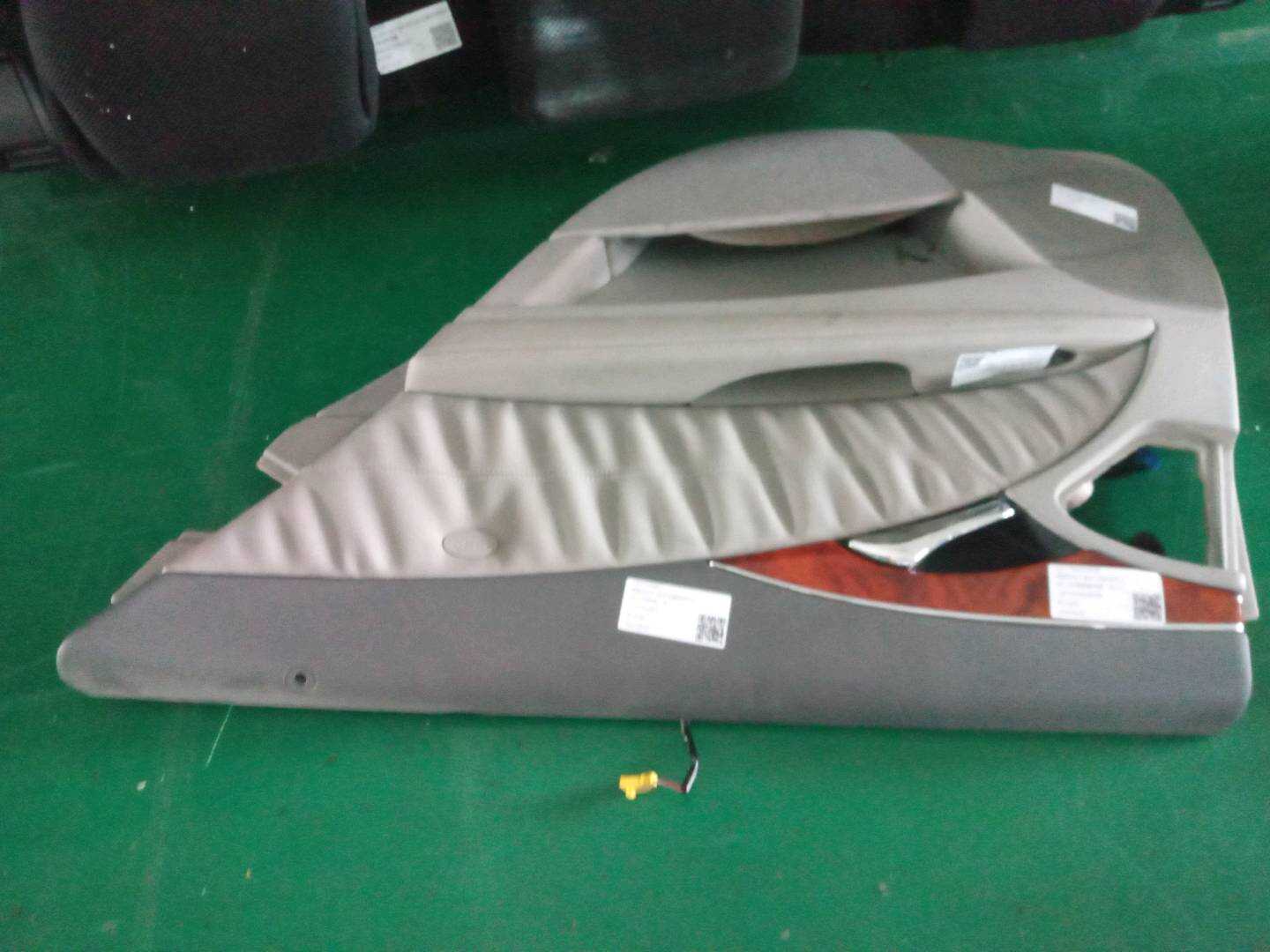 A2117374871 后门内饰板(右)