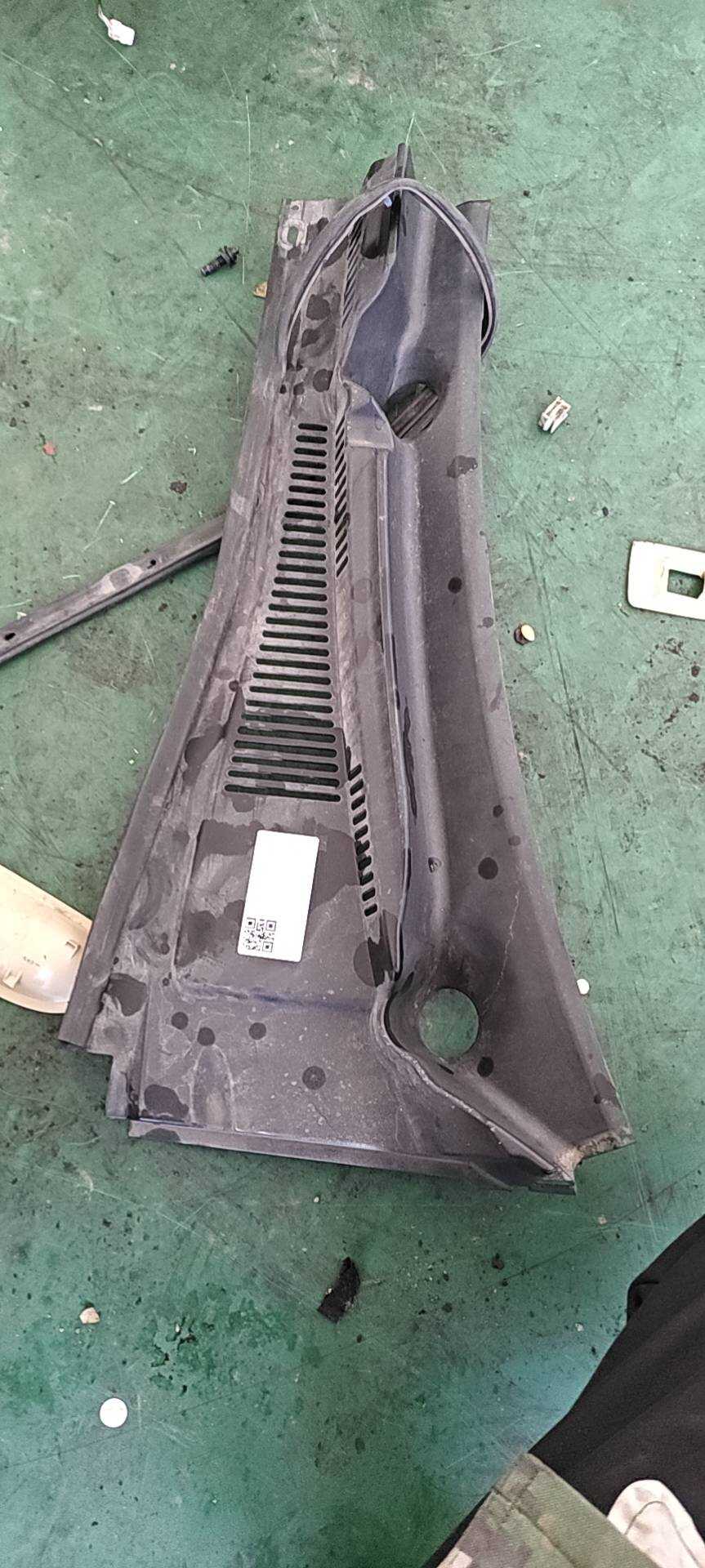 5006219FG 前罩板顶部隔栅