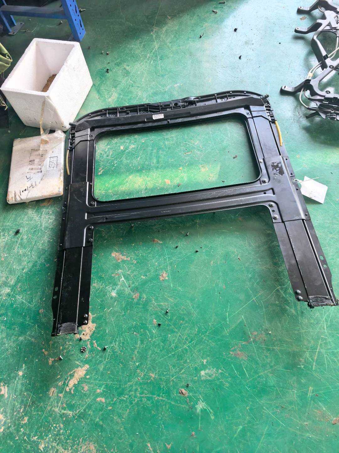 4F5877041H Sunroof Base