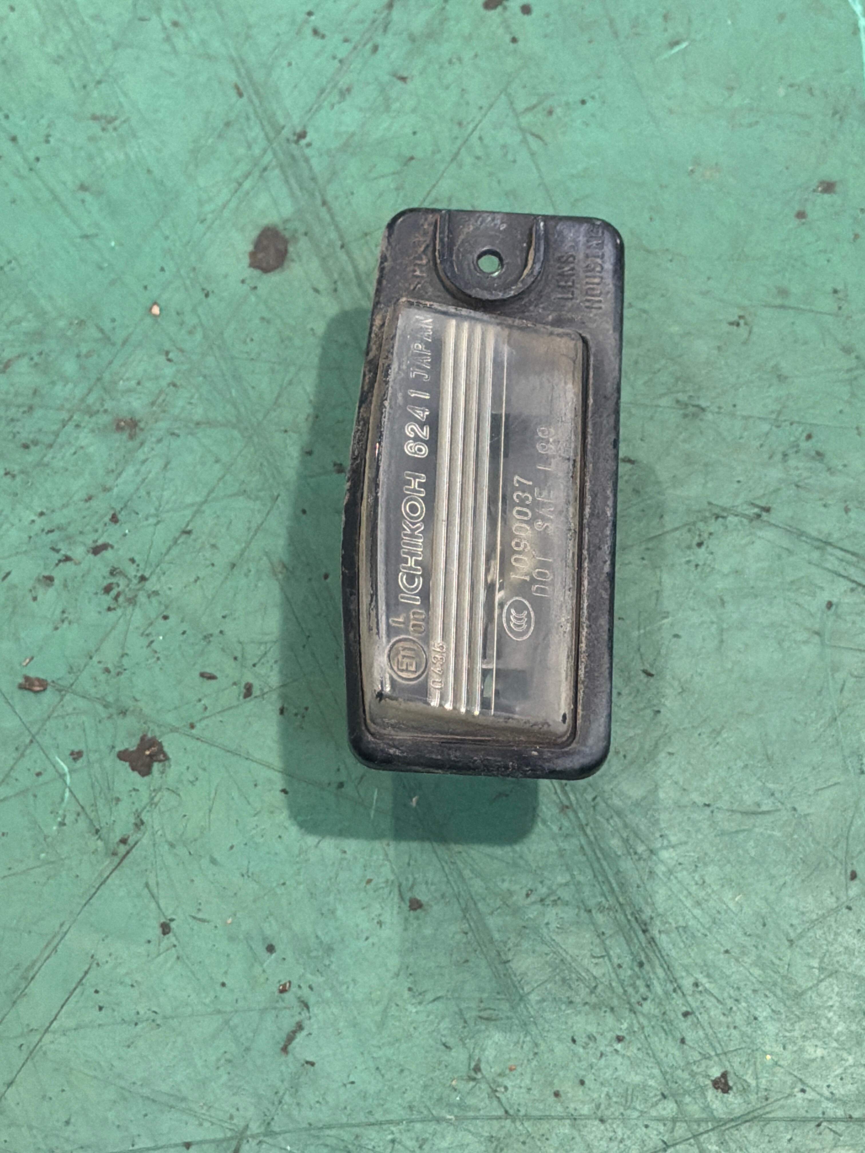 26510AR00A 后牌照灯