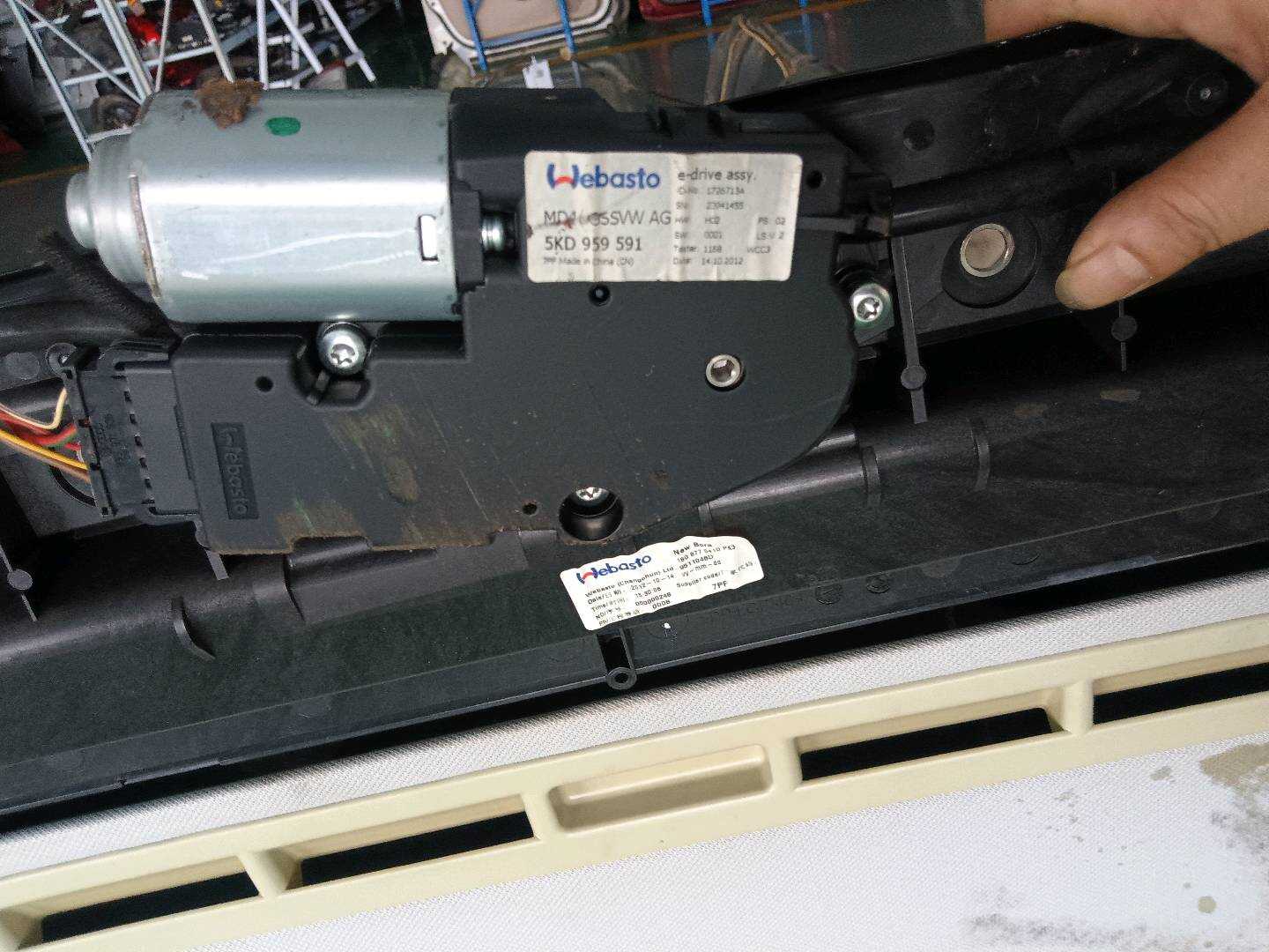 L18G877071 Sunroof Glass