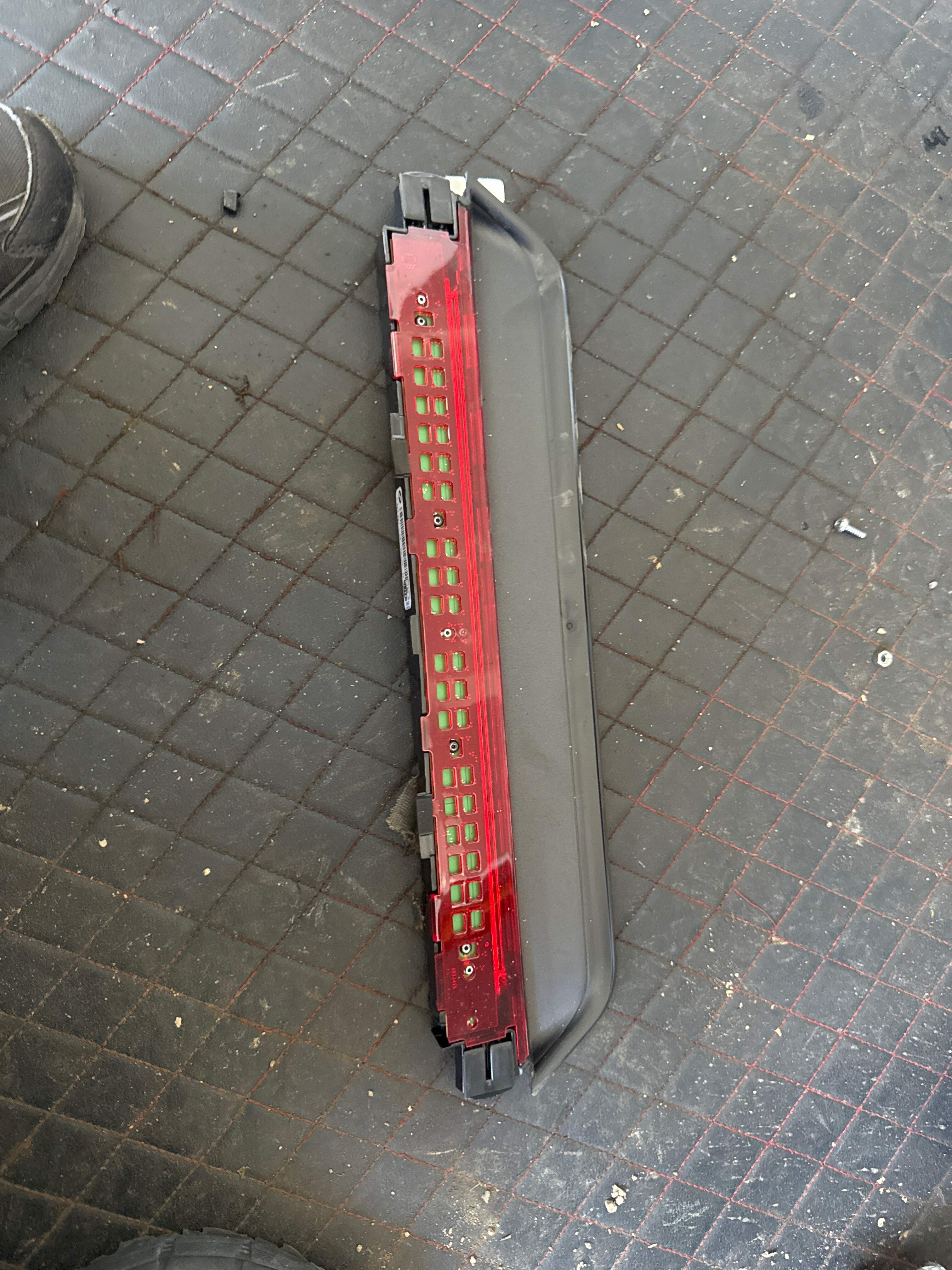 63257423387 高位刹车灯