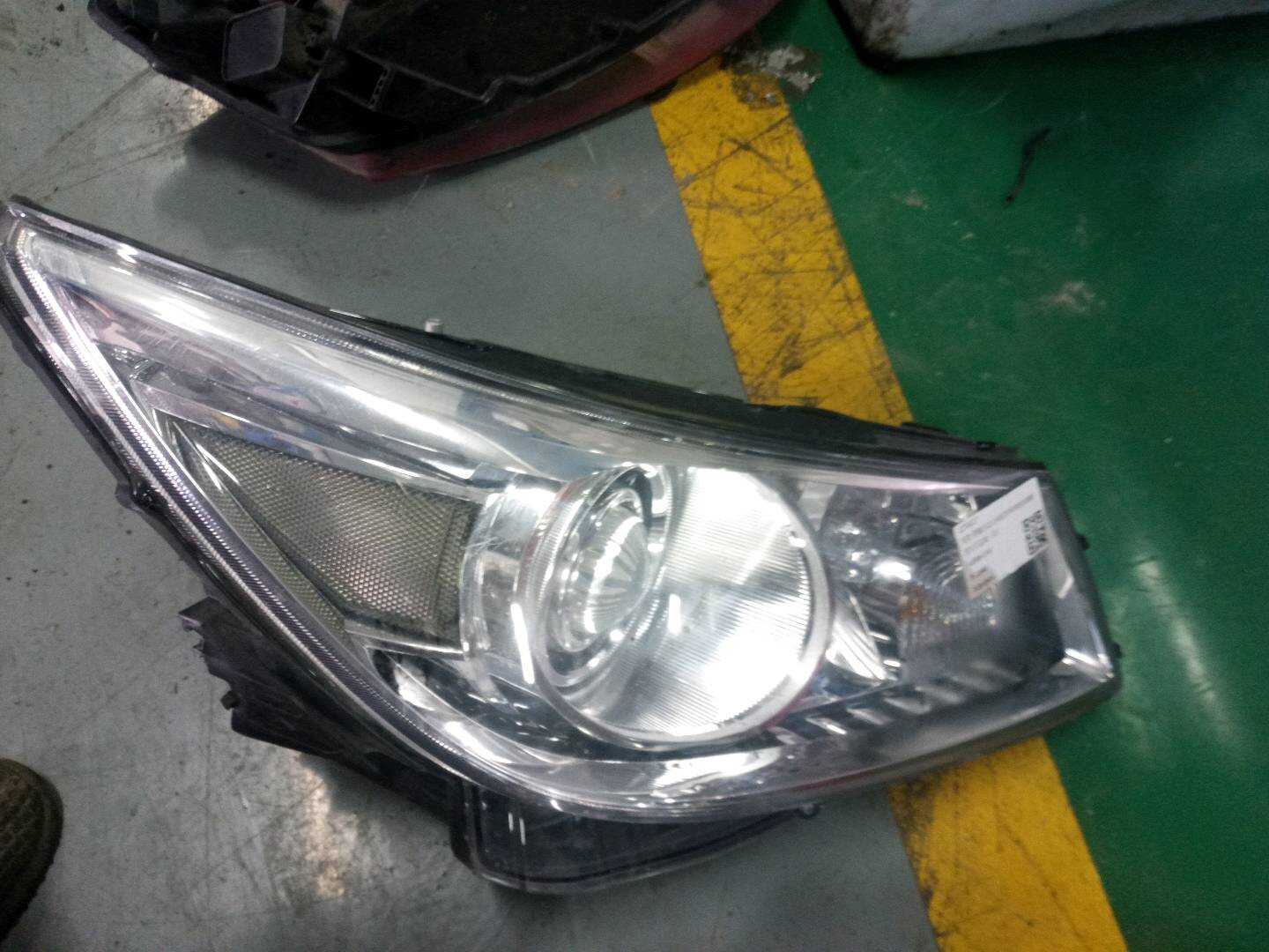 22743217 Front Headlight Assembly, Right