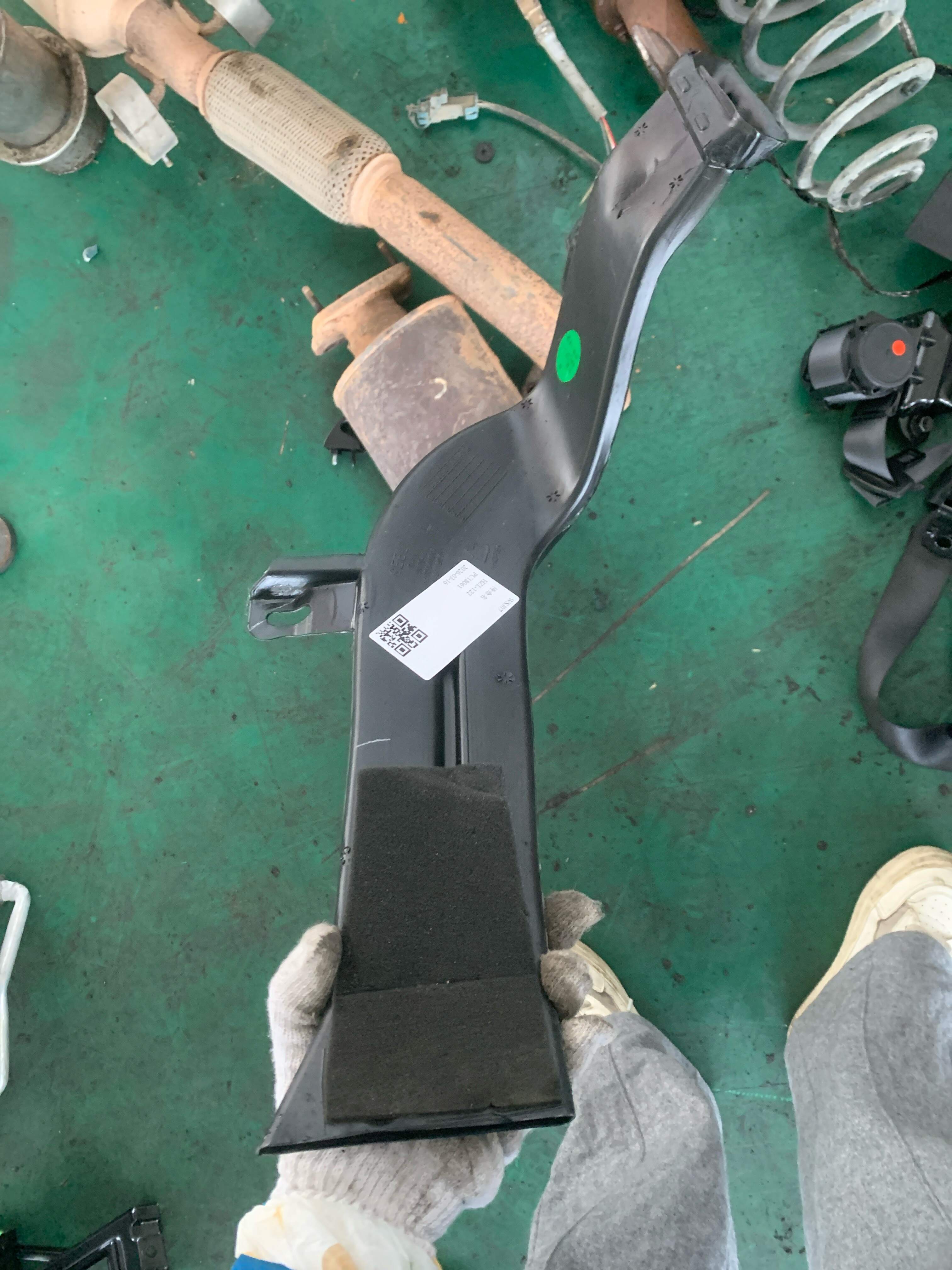 8028025900 左后吹脚风道