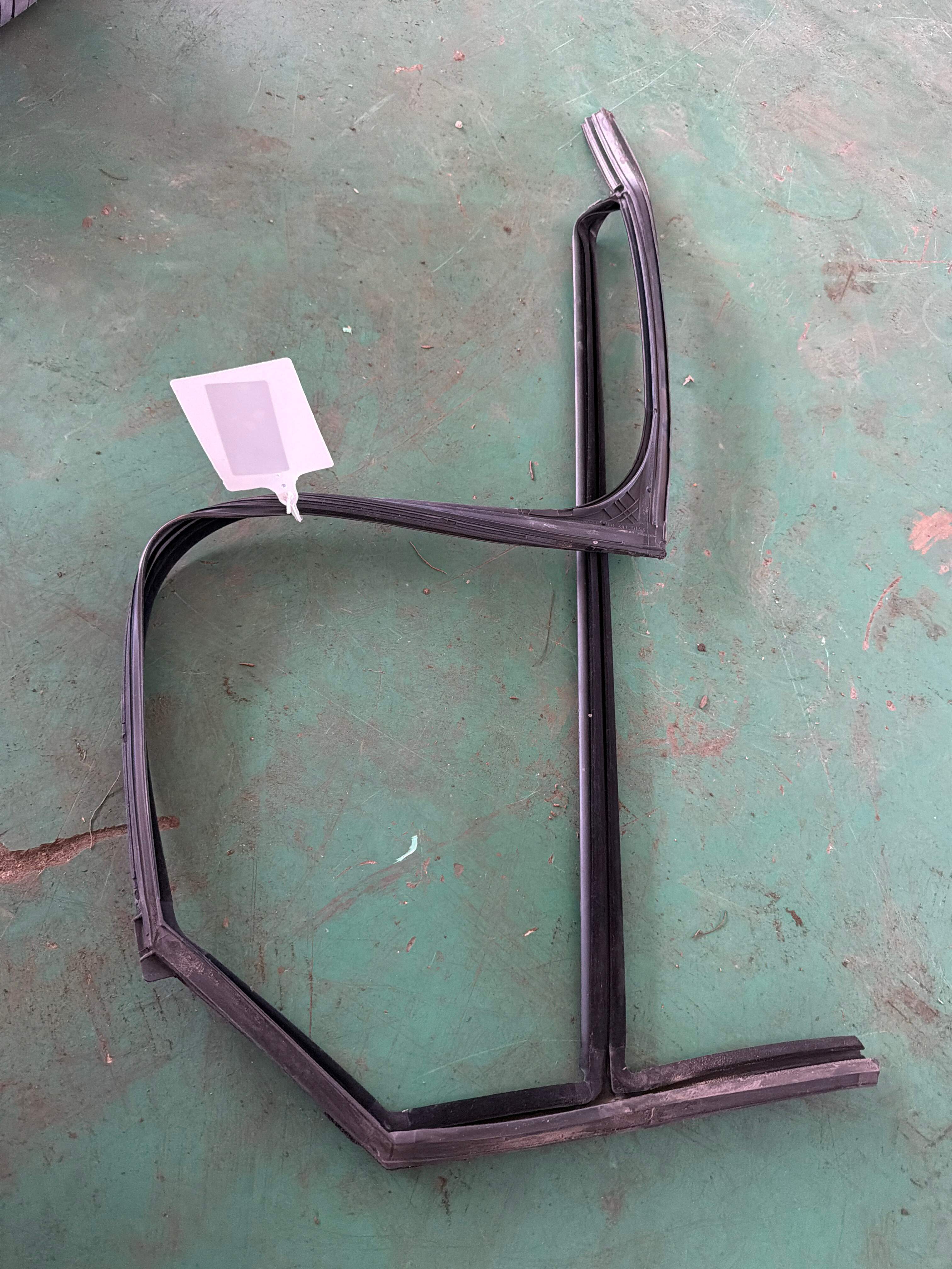 C2D17235 Rear Door Window Felt Channel, Right