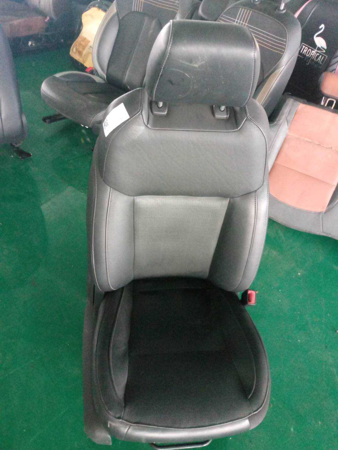 ED8BF600K04BS3EA9 副驾驶员座椅总成