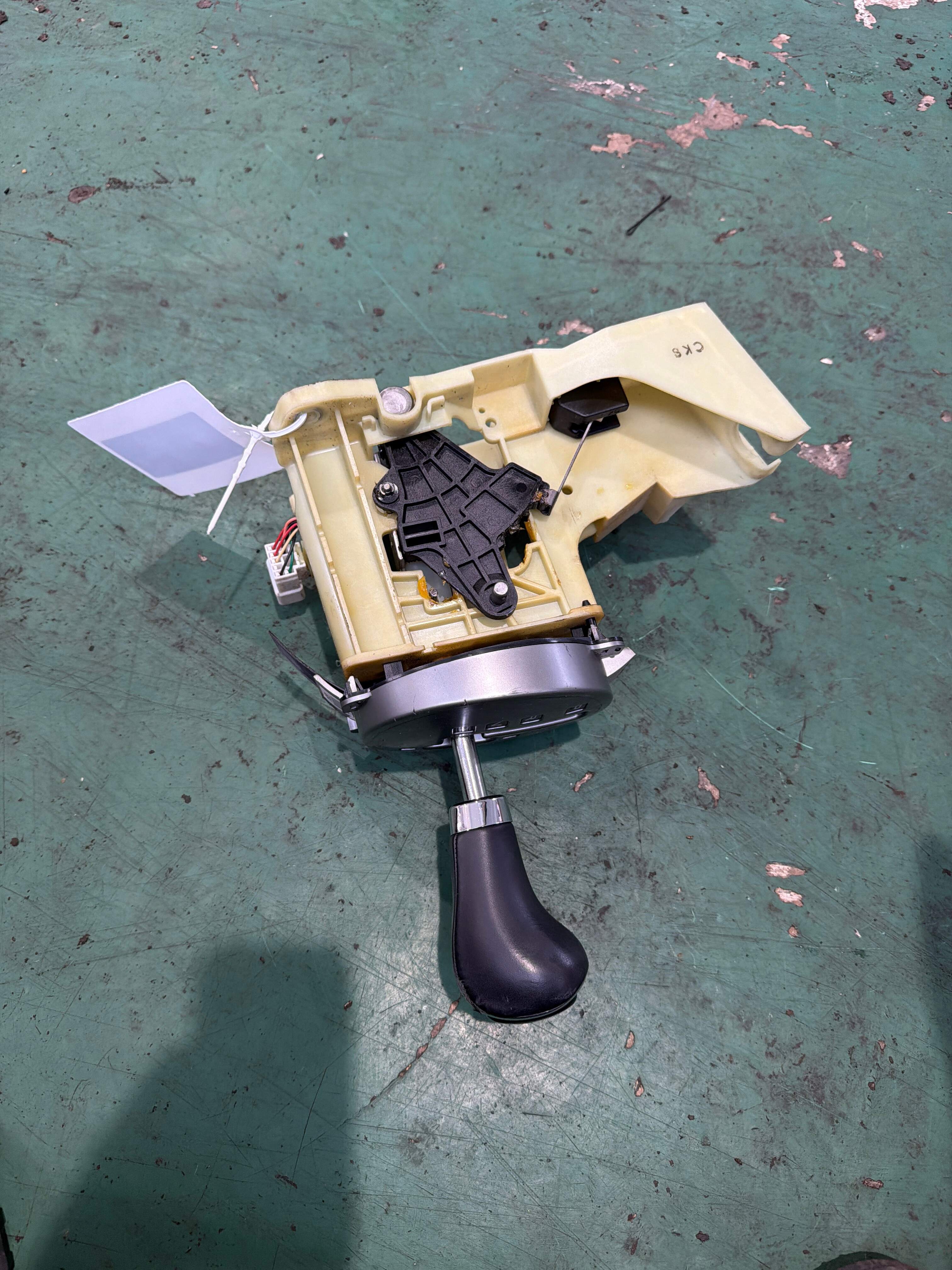467302C100 变速器换档总成