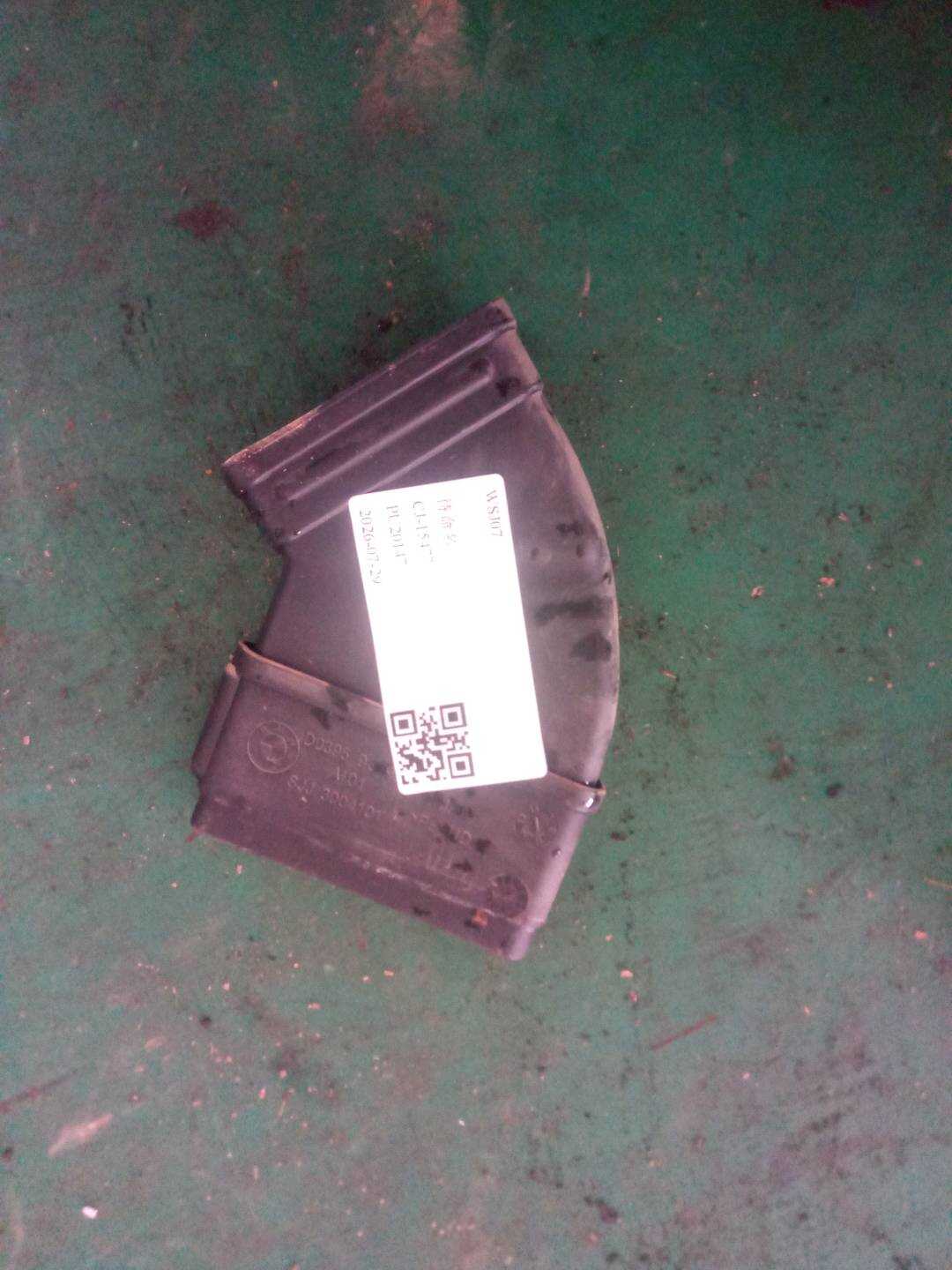 64229339238 地板风道接头（后）