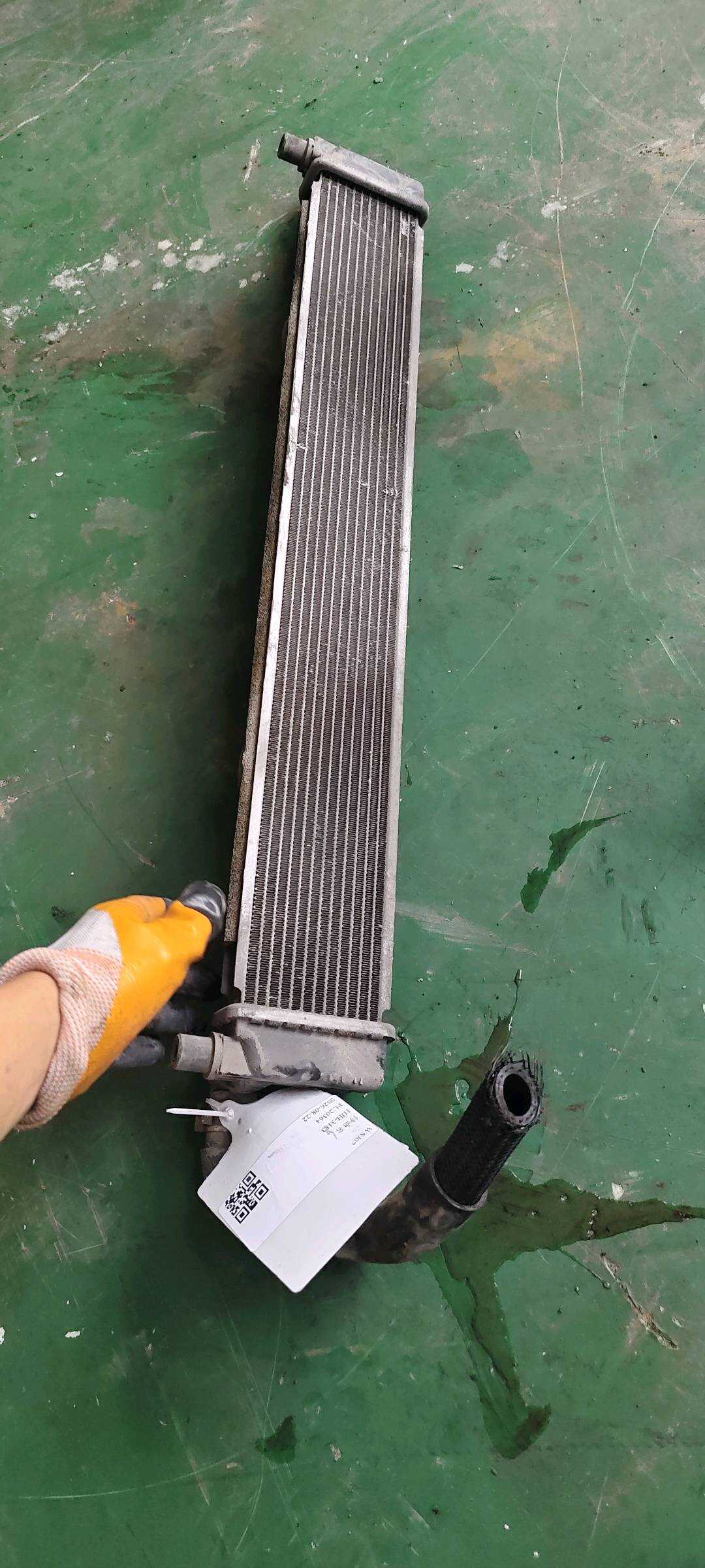 G901076010 逆变器散热水箱