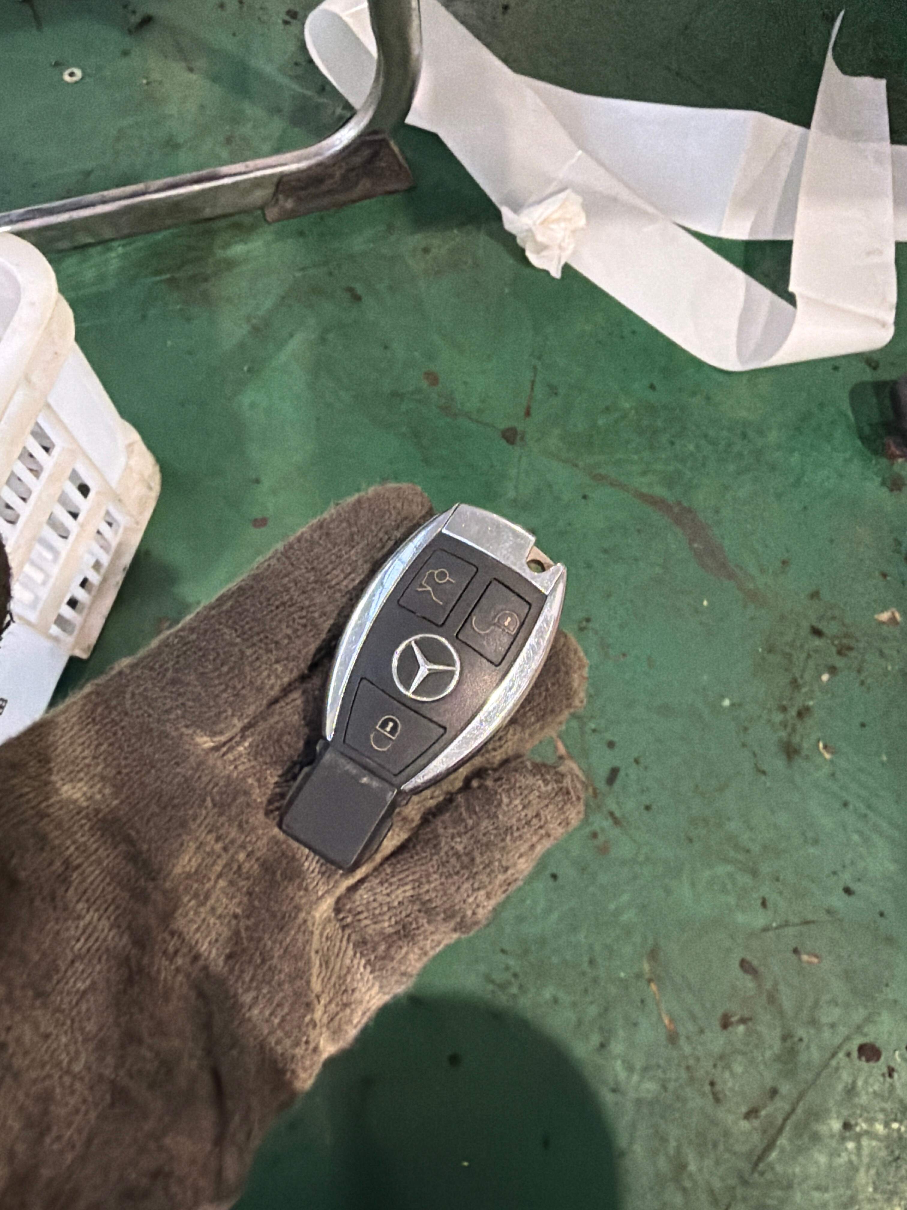 A9069058900 Key (Remote)
