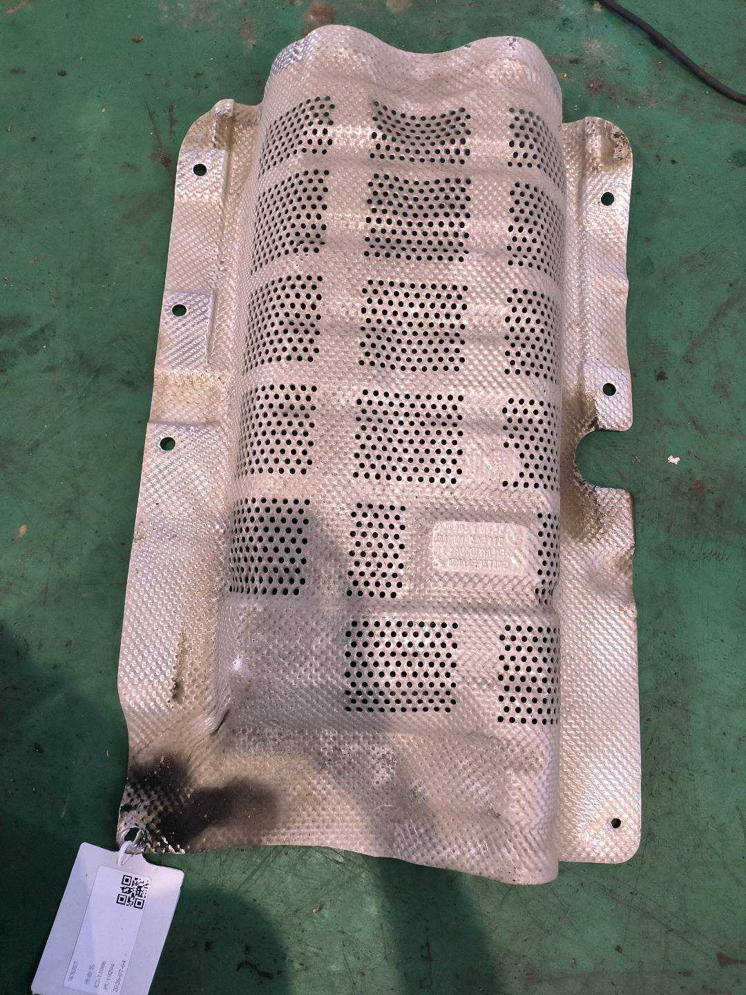 51487241756 排气管隔热罩