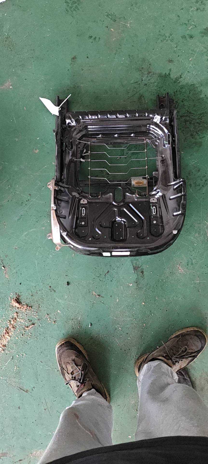LR026731 Passenger Seat Base Frame