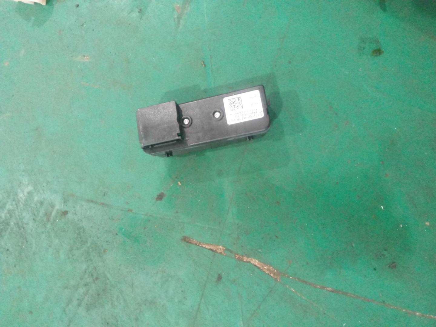 A17282087109107 SOS开关