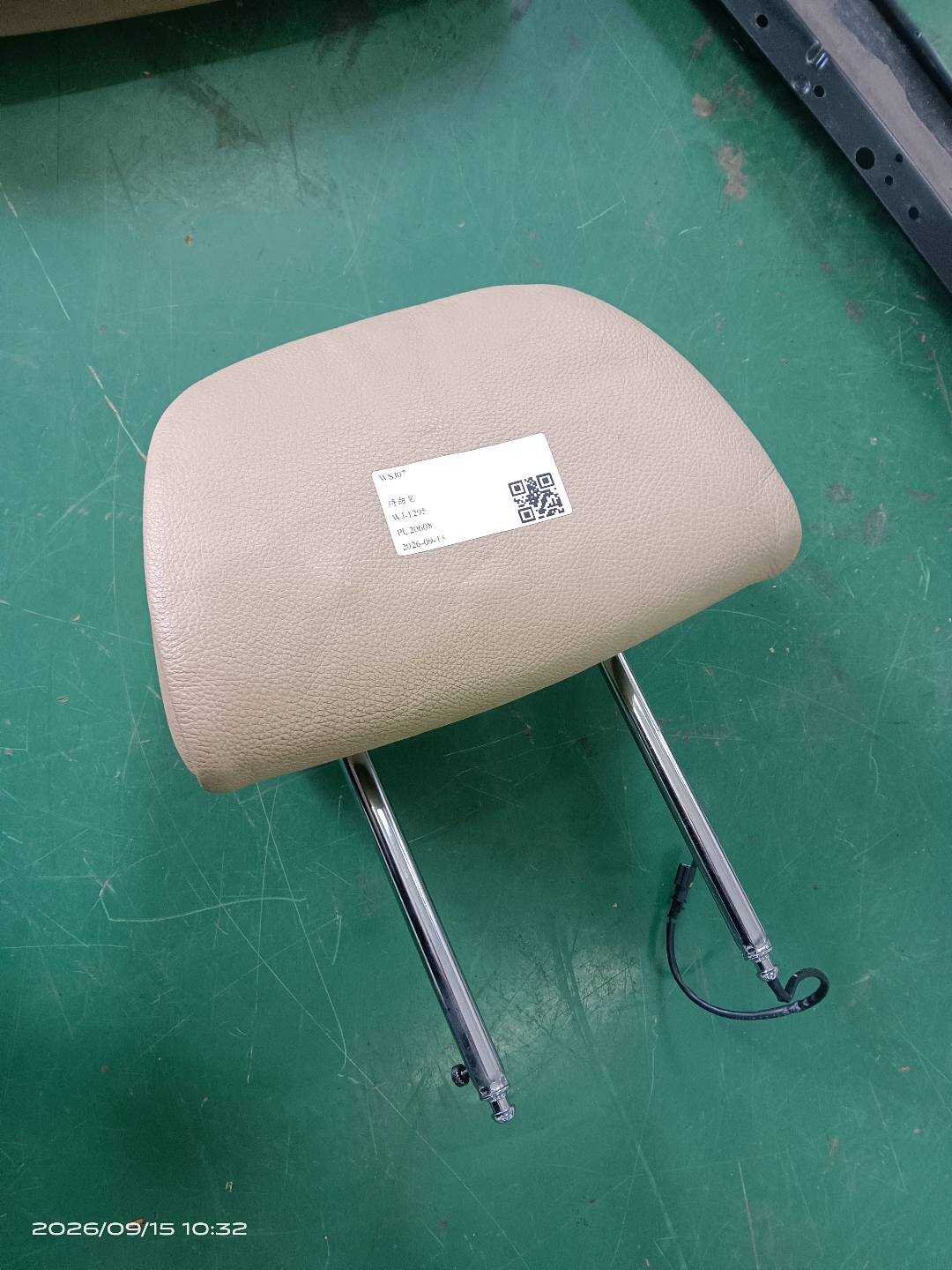 52107234967 副驾驶员座椅头枕