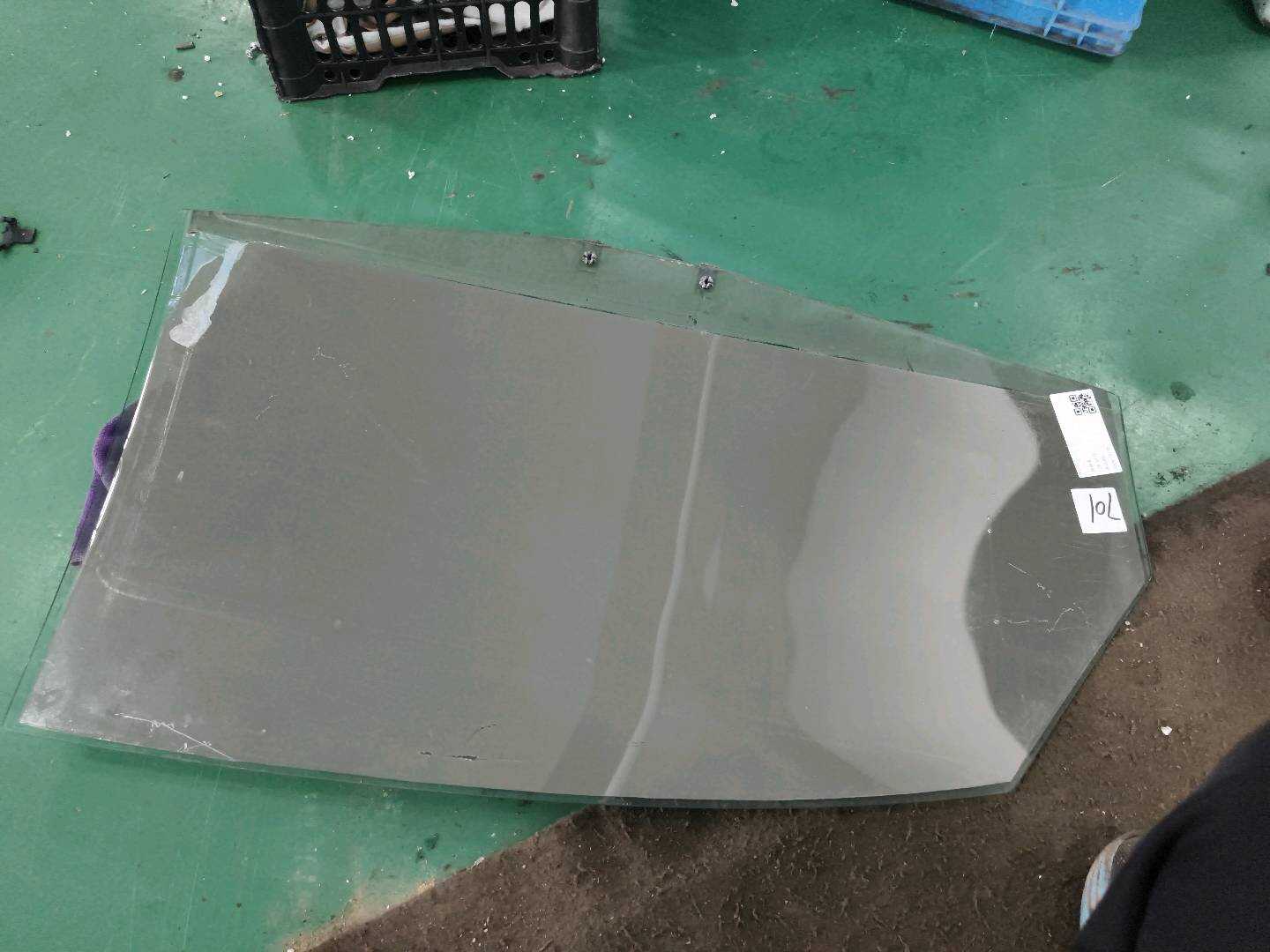 L4C5845205 Rear Door Glass, Left