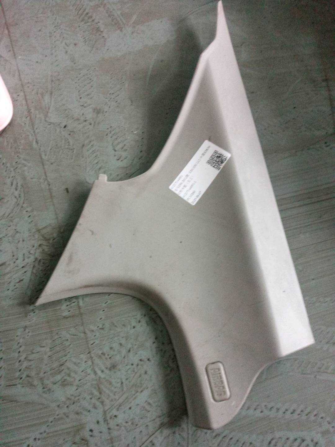 41217144951 C柱内板(左上)