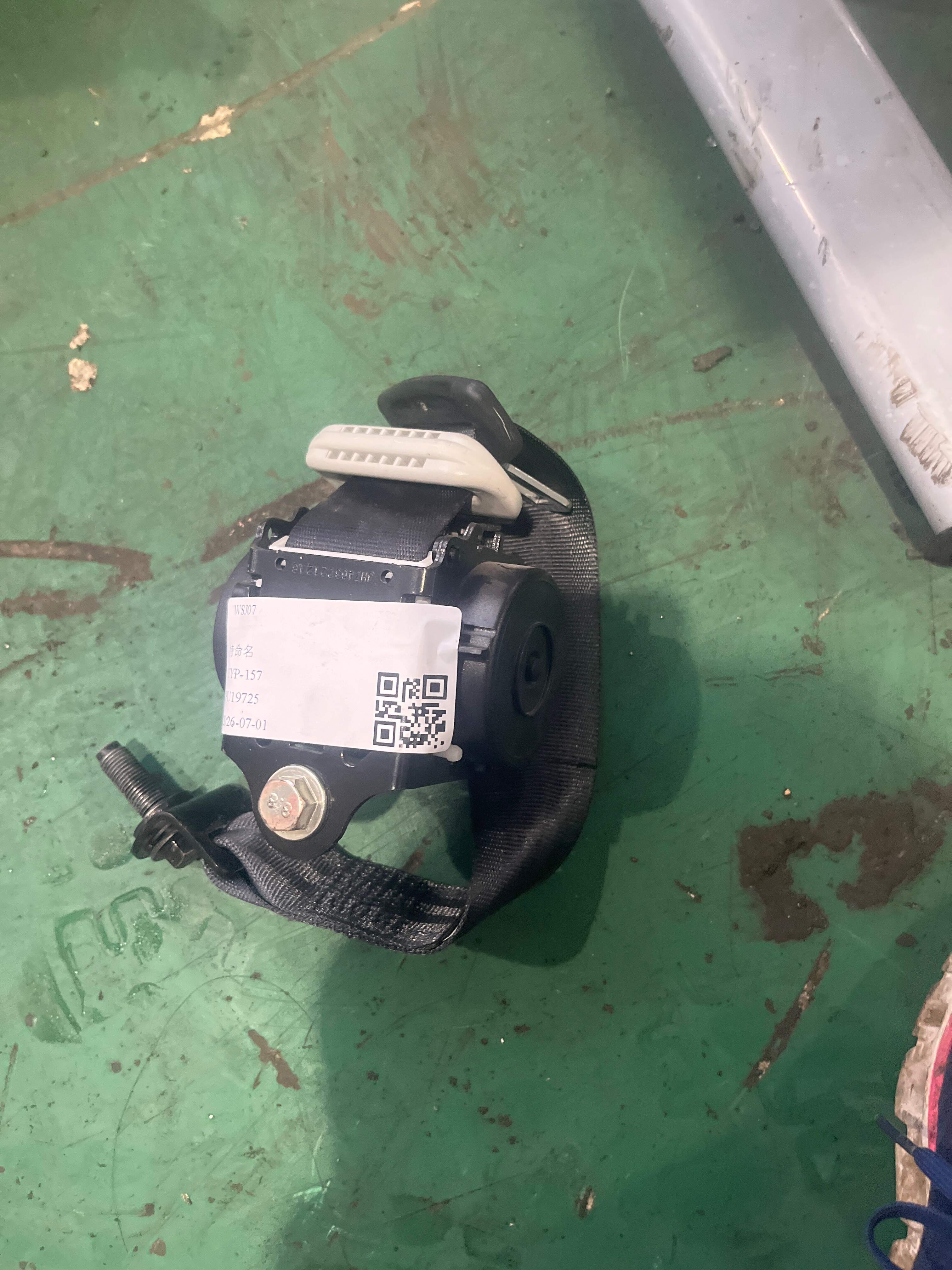 5812120XKZ8SA 右后安全带总成