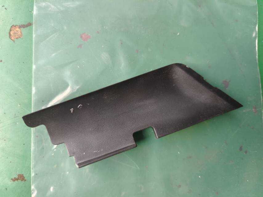 6600000048 Right Front Door Inner Handle Plug Cover