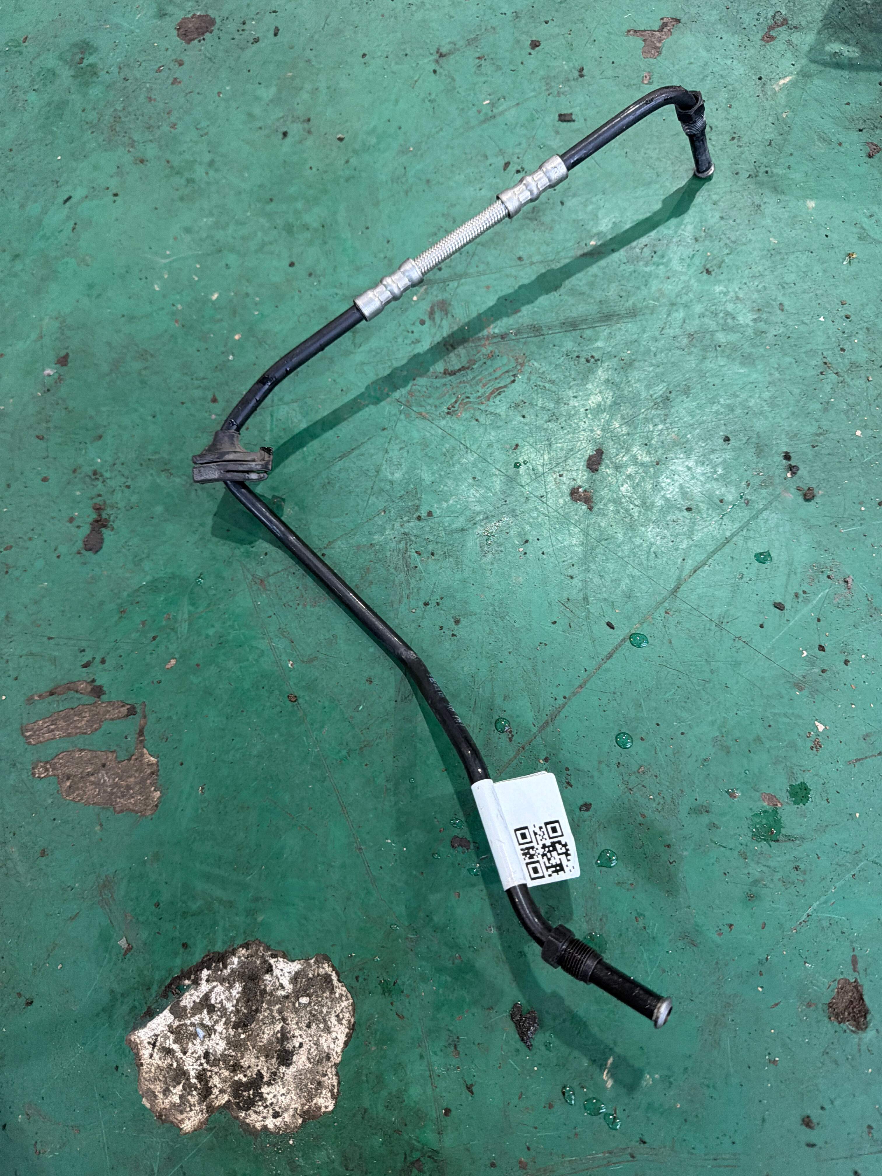 8E1614705AC Brake Cylinder Outlet Pipe