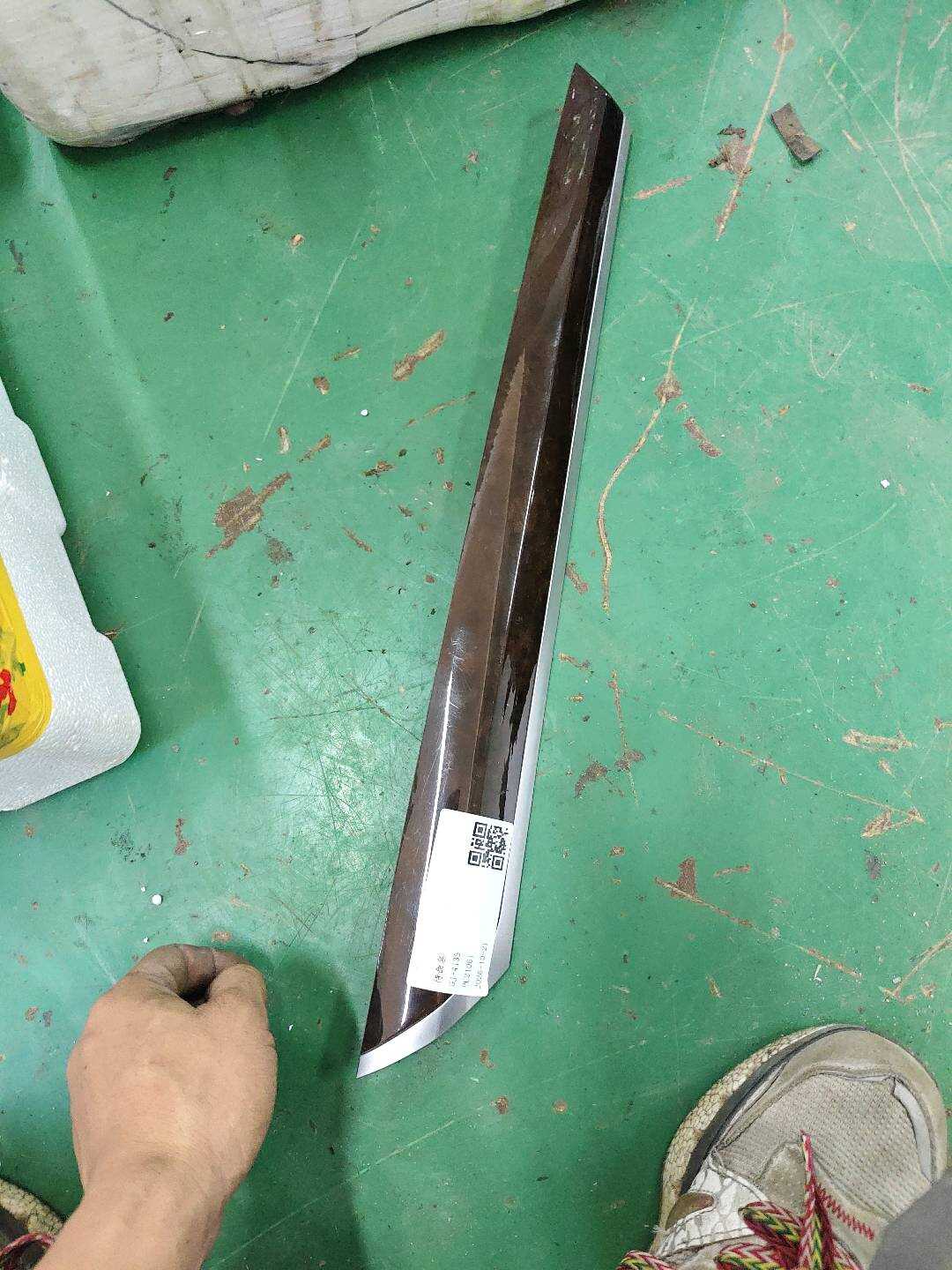 51417361342 Front Door Trim Panel Molding (Upper Right)
