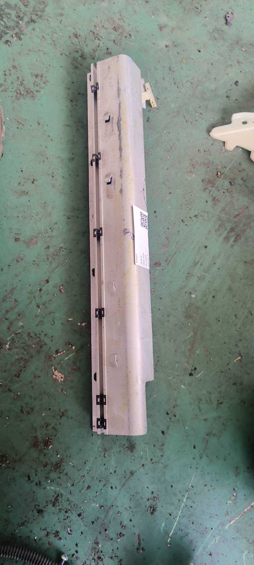 C2Z16560 前门槛加强筋(左)