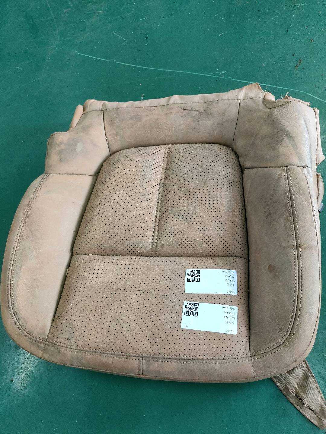 95852137200 驾驶员座椅底座软垫
