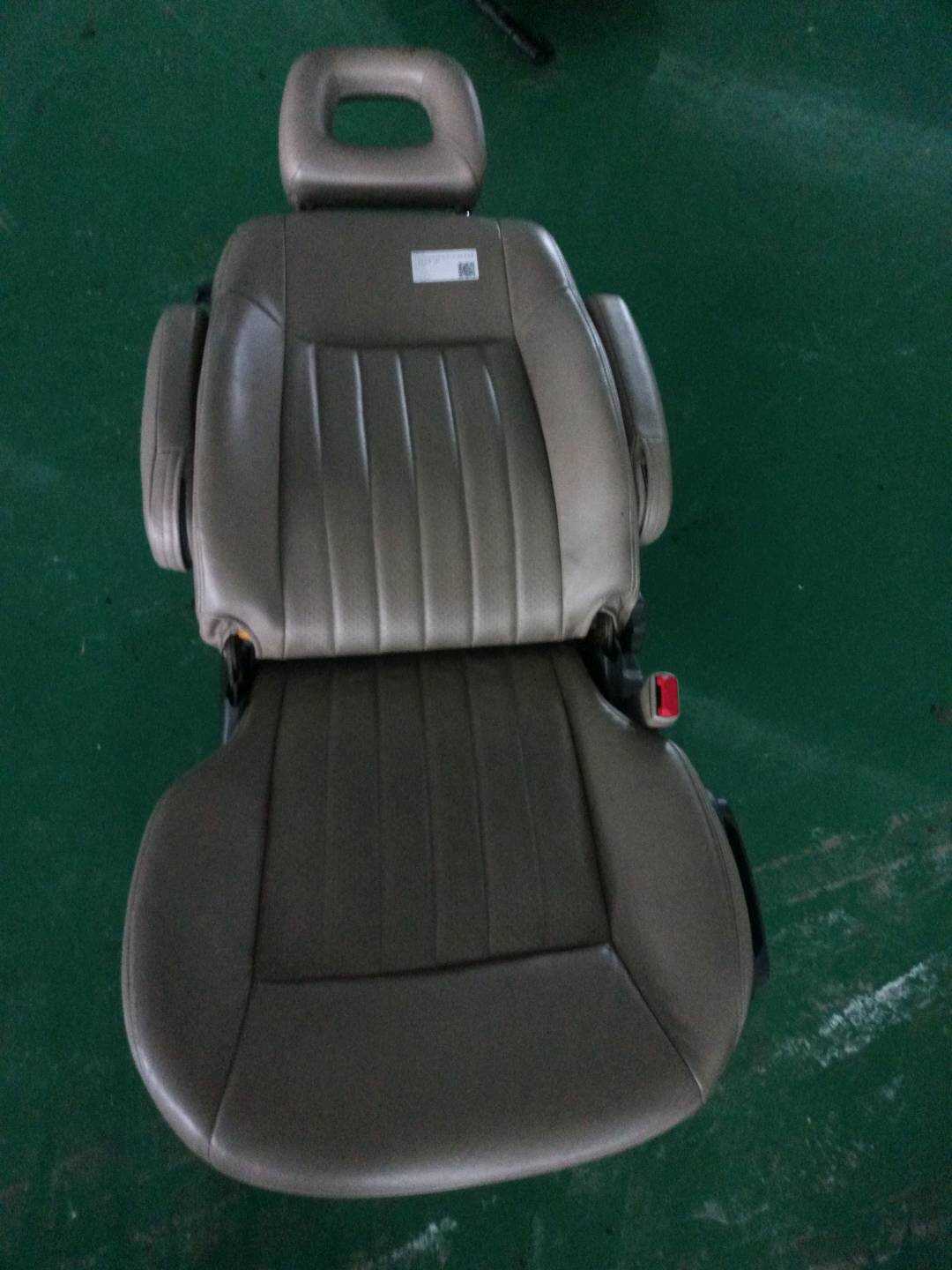 9041576 Rear Seat Assembly, Right