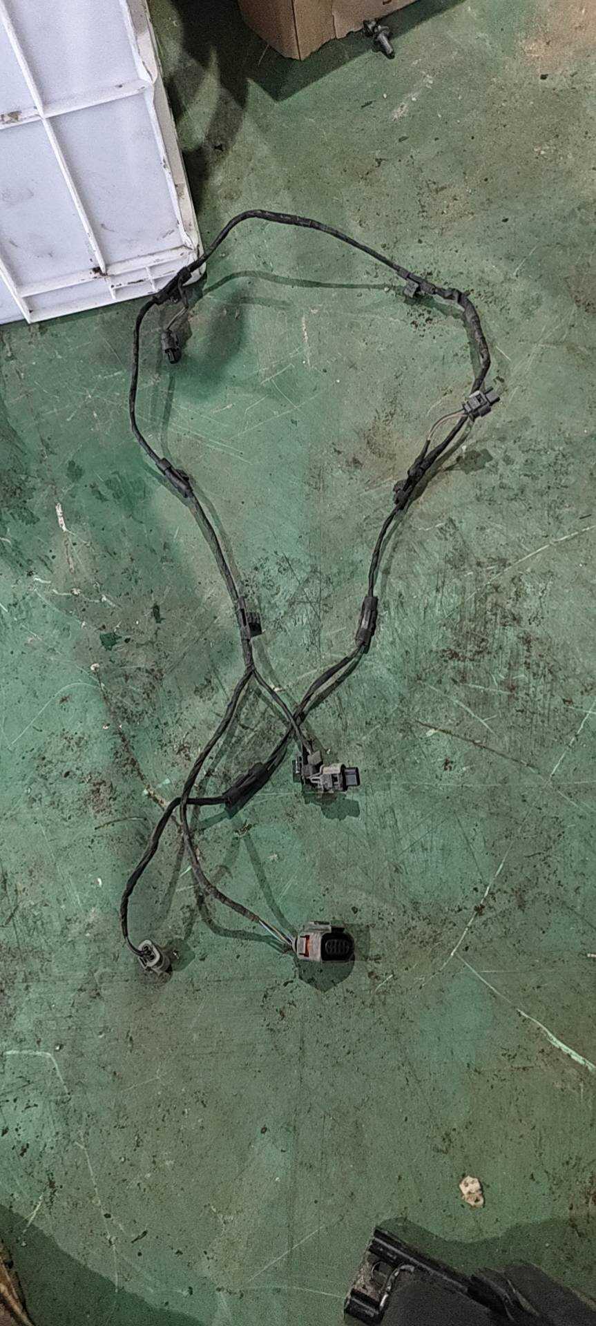 7N0971104B 后保险杠电眼线束