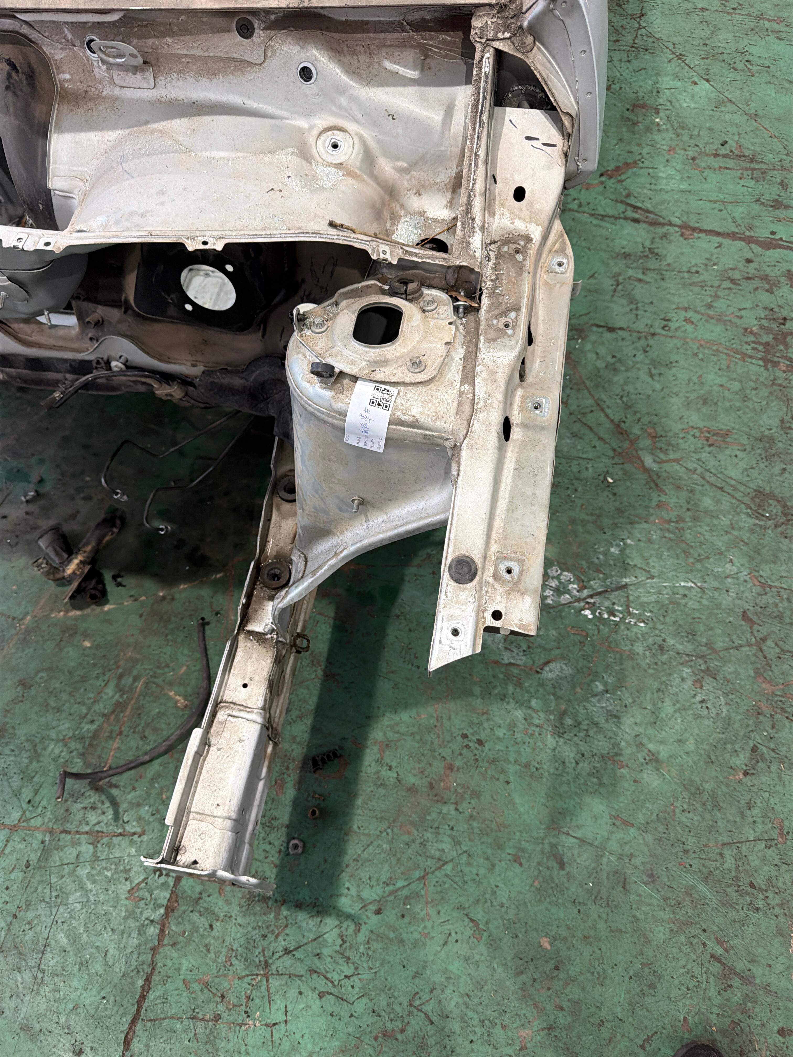 A1696200761 Front Wheel Arch Panel, Left