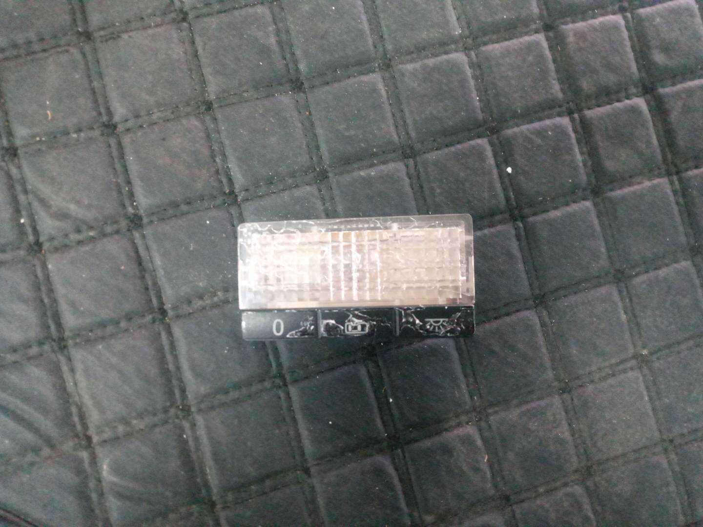 95563220500 后排阅读灯