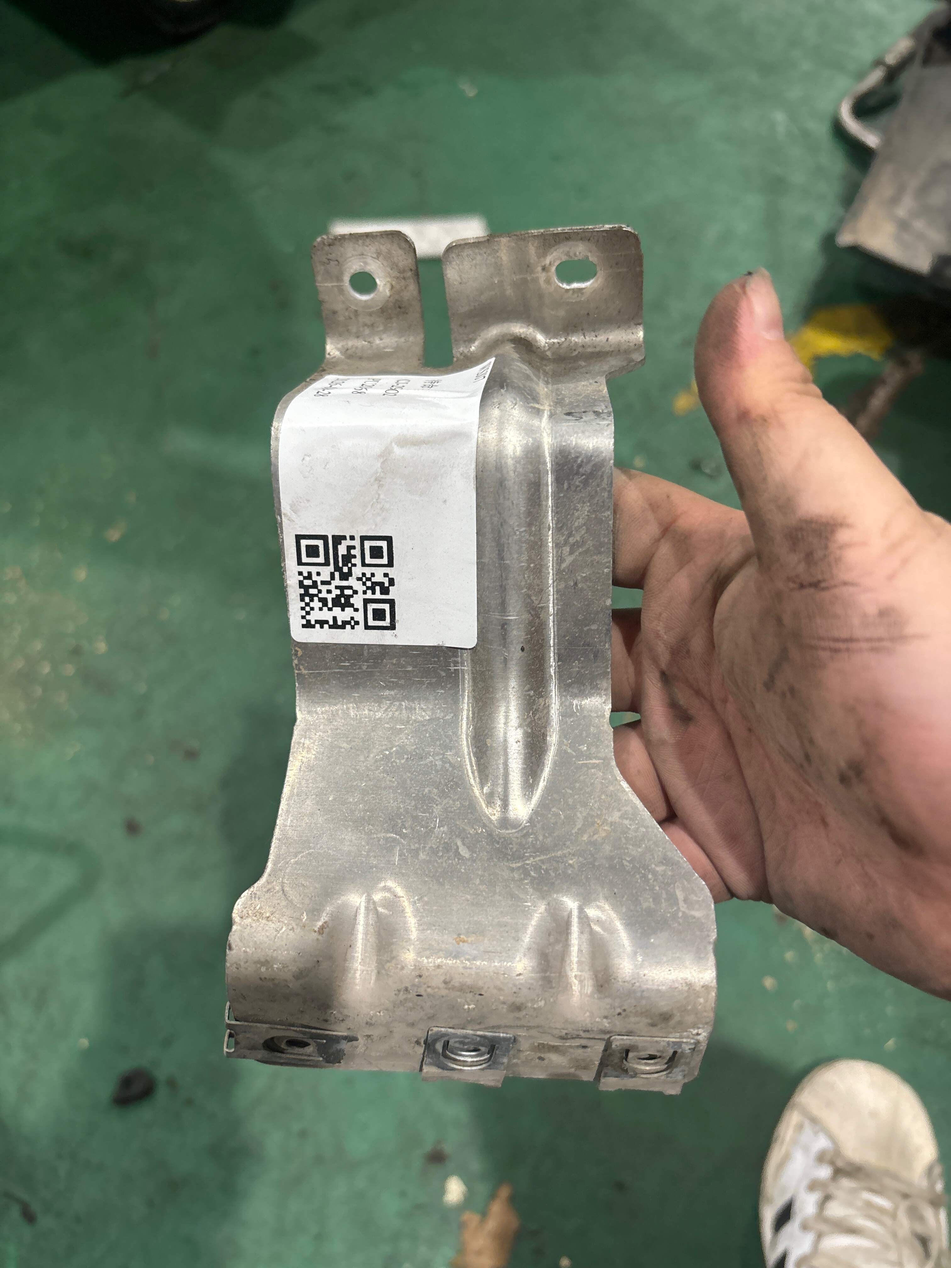 51487158402 支架
