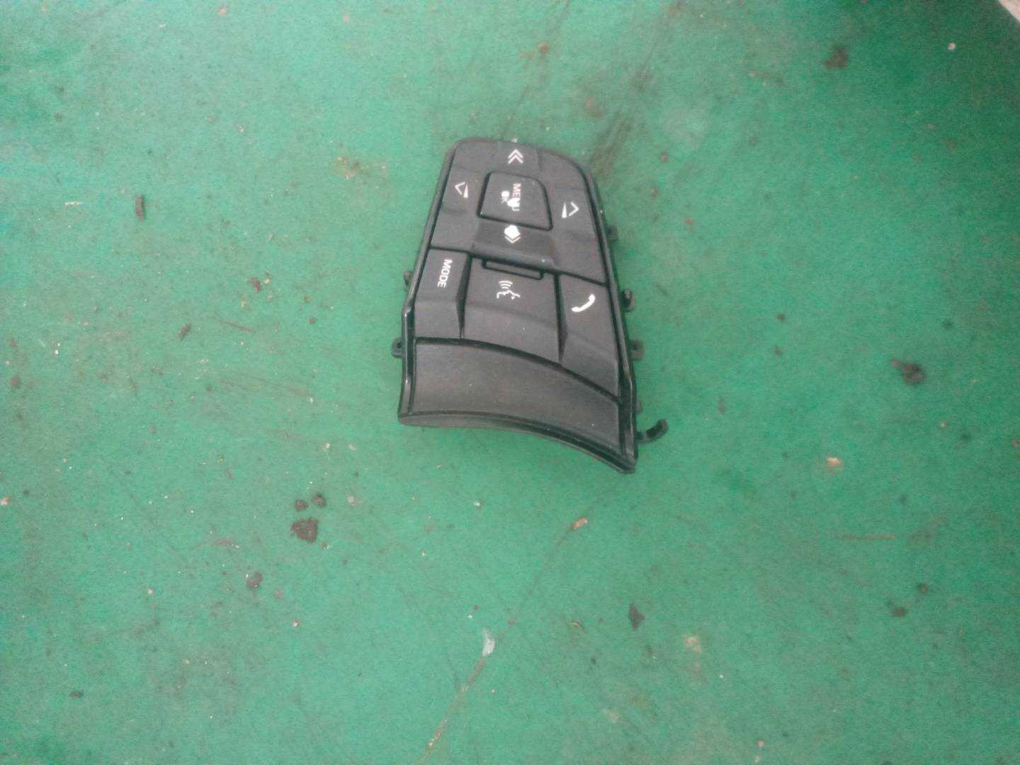 T2H7017 Steering Wheel Multi-Function Switch, Left