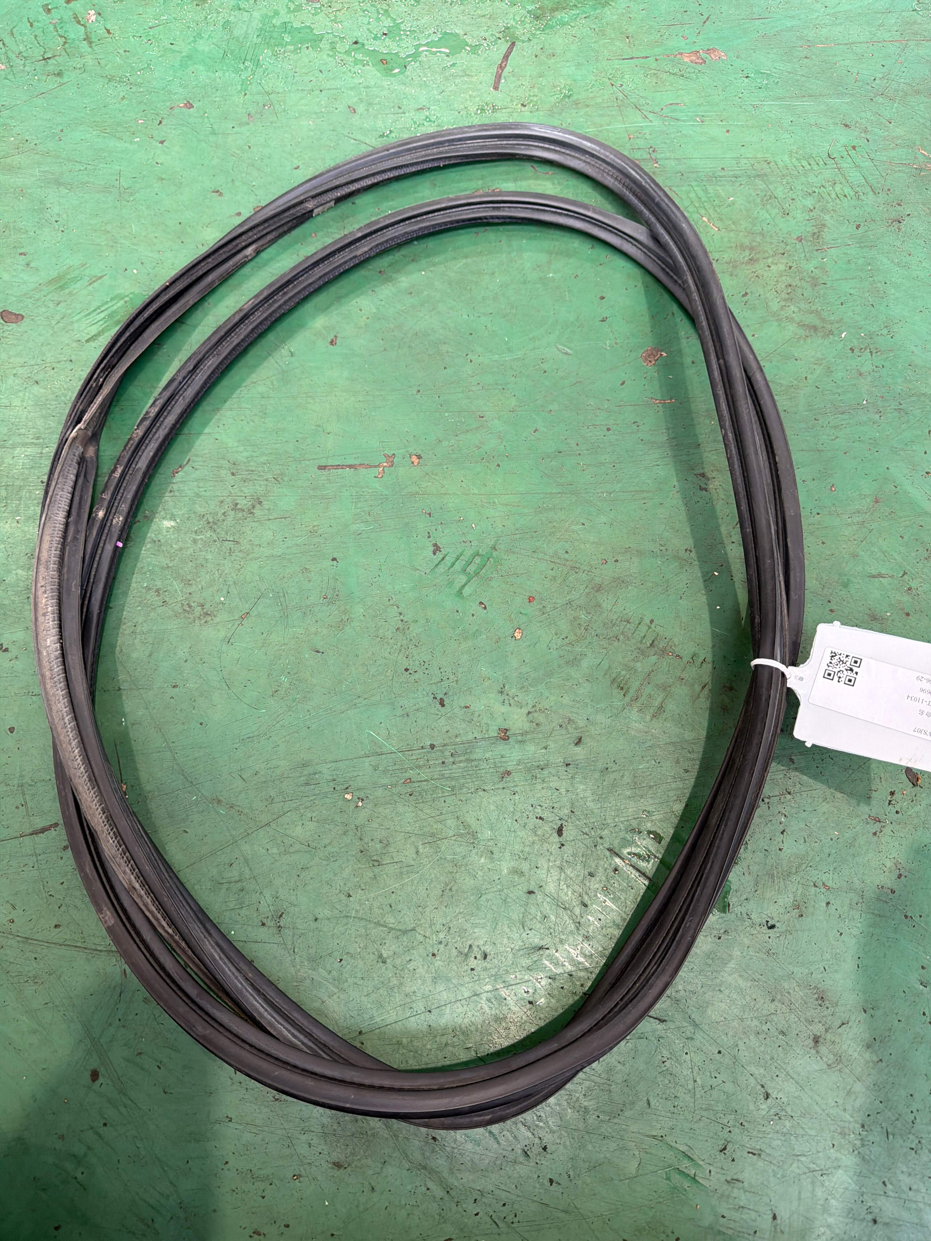 908301CA0A 尾盖密封条