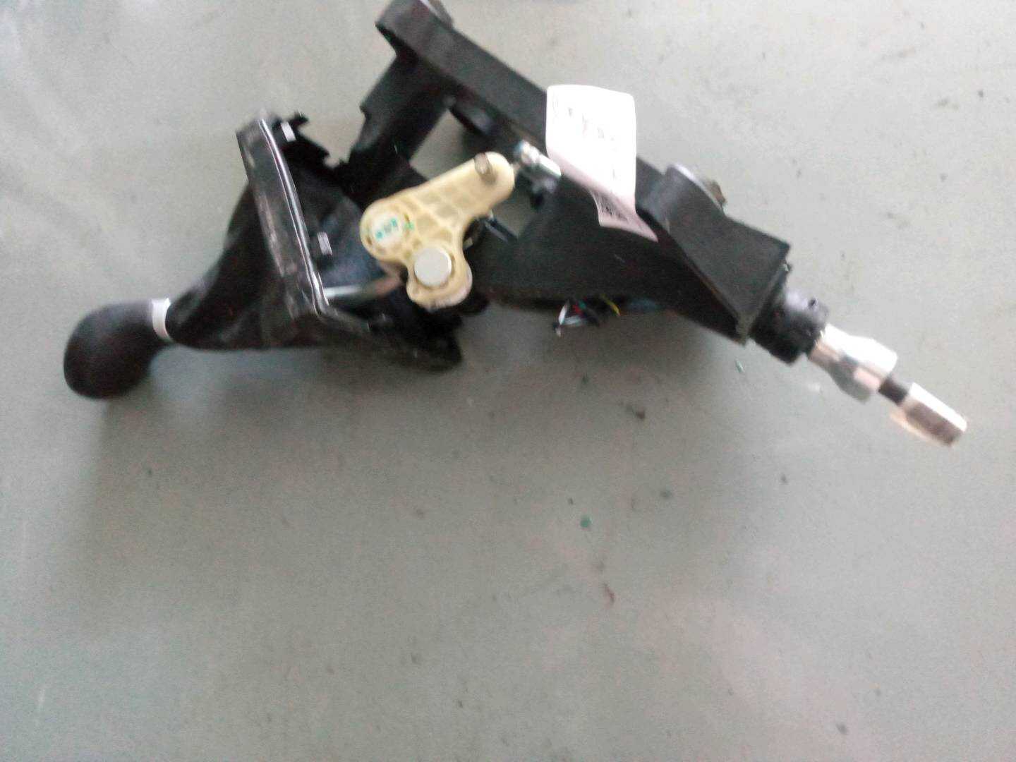 1014022906 换档机构总成
