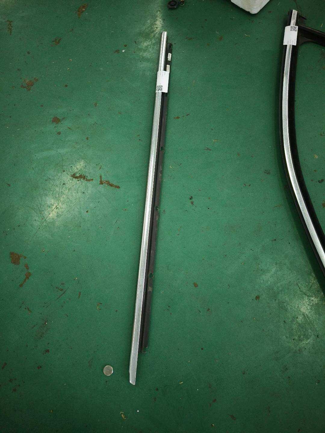 1K5837475D Front Door Window Molding (Left Outer)