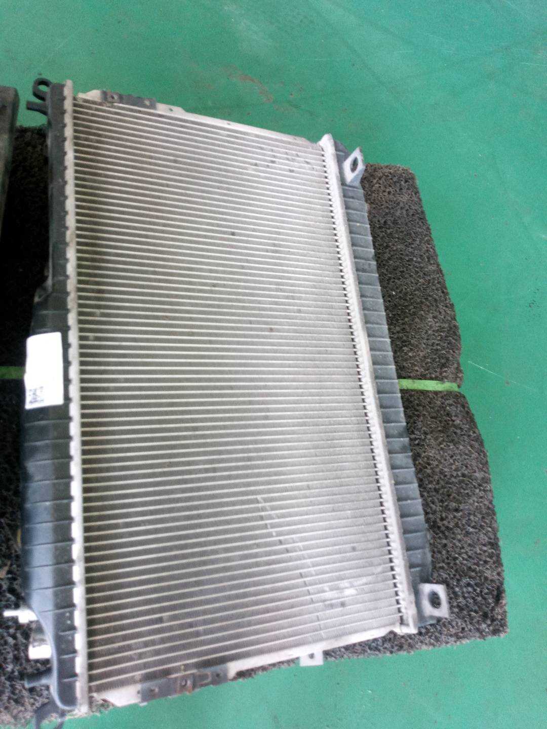 9023007 Radiator