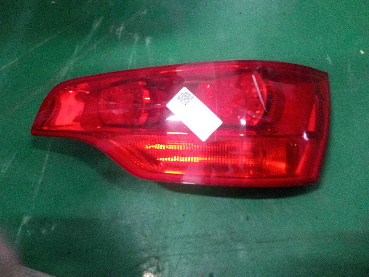 4L0945094A 尾灯总成(右)