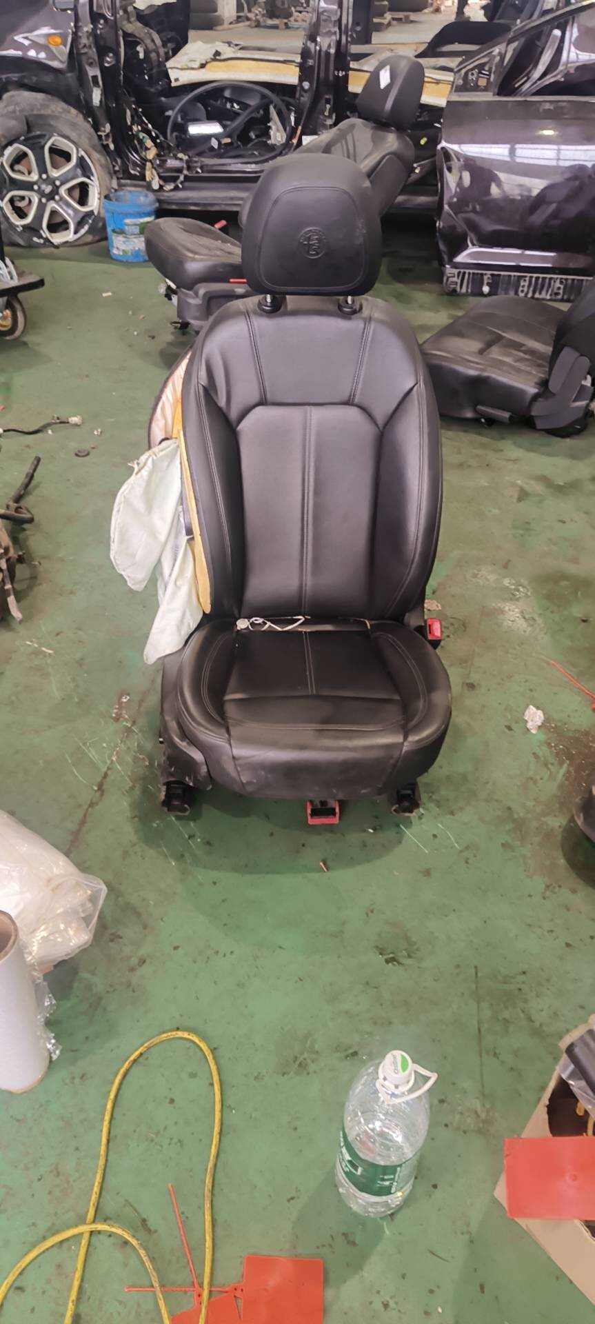 6002070033 副驾驶座椅总成