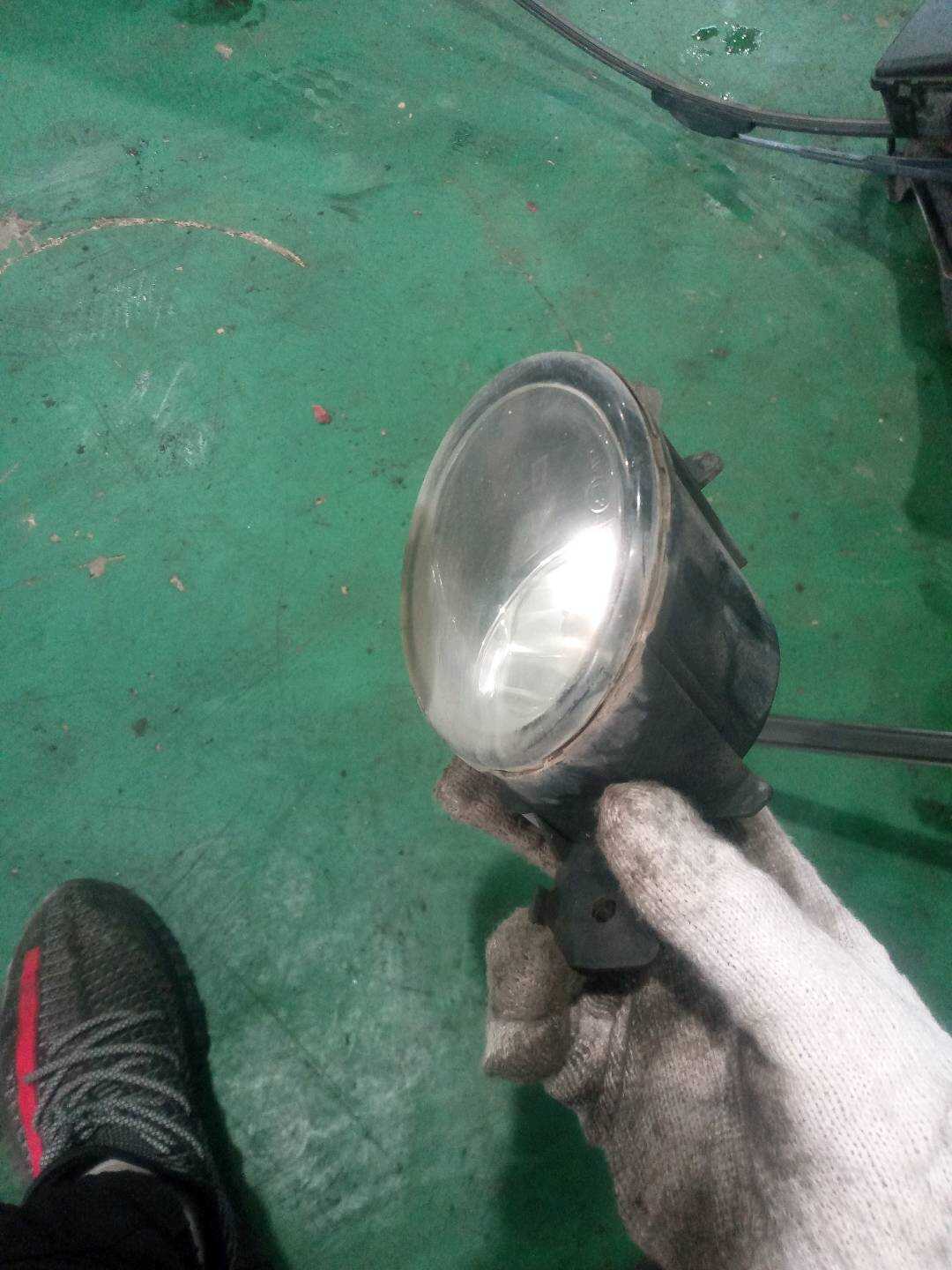 261558990A 前雾灯（左）