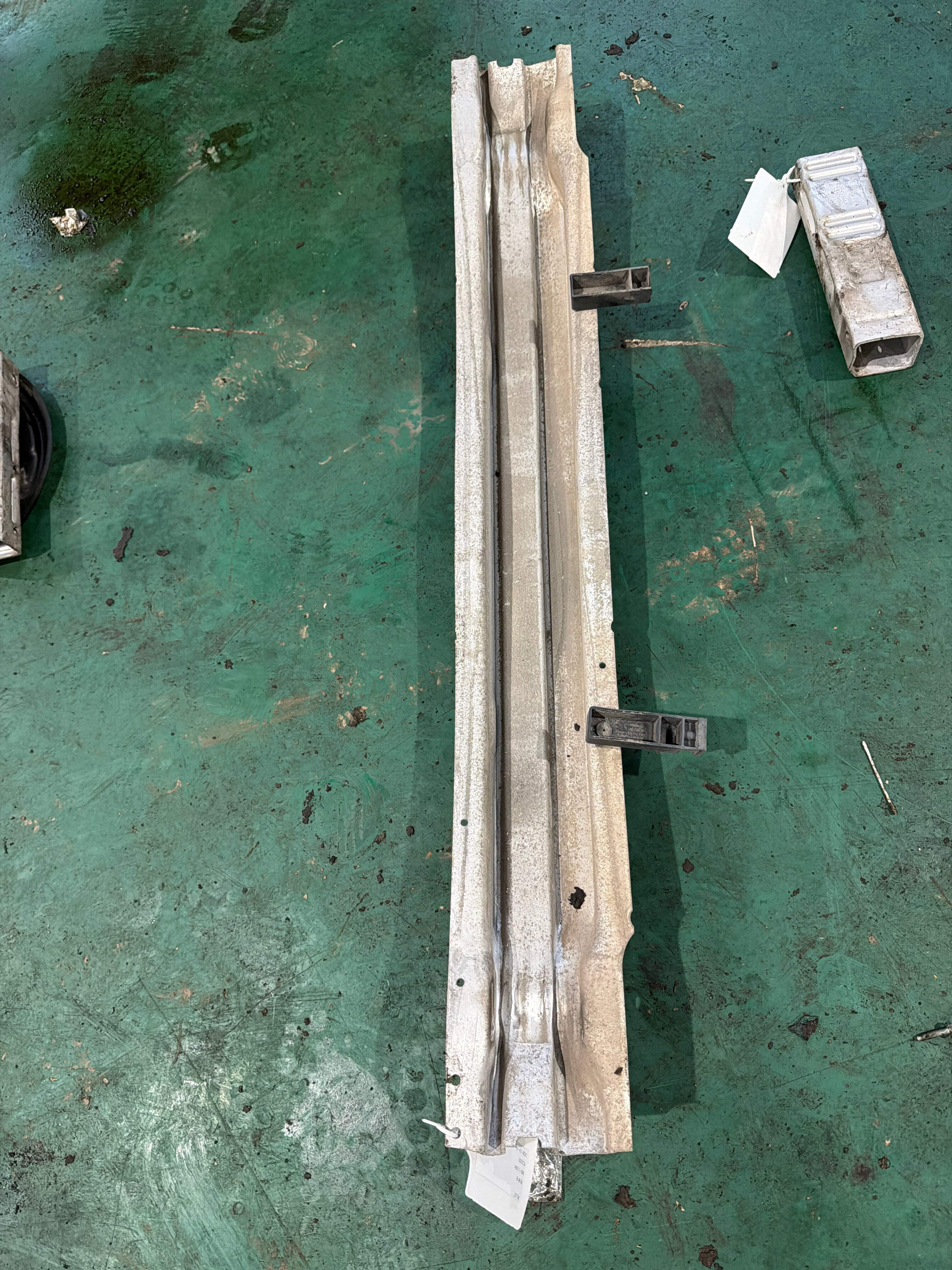 8E0807313 Rear Bumper Frame