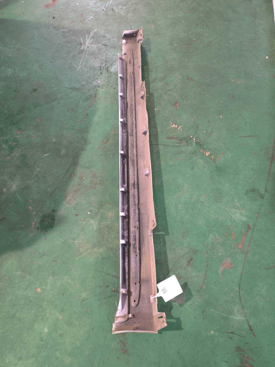 768512V70H 底大边(左)