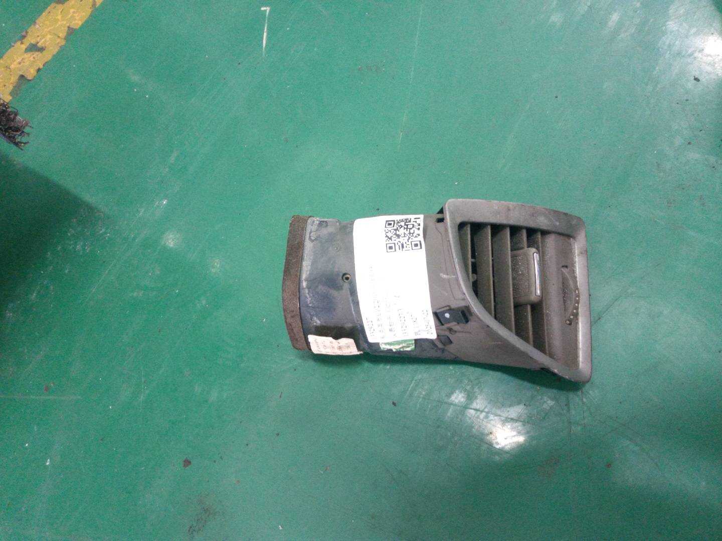 13329227 Dashboard Center Vent, Left