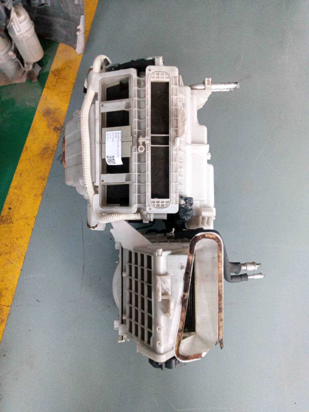 8705033570 蒸发箱总成