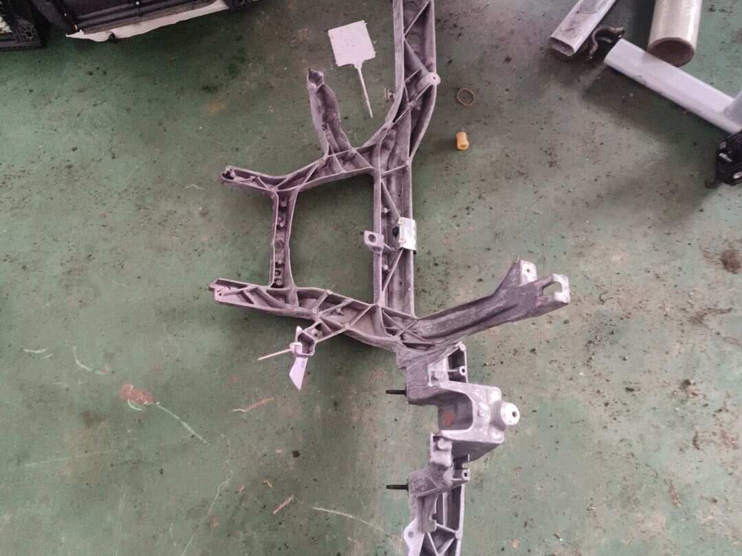 T2H3409 仪表台骨架