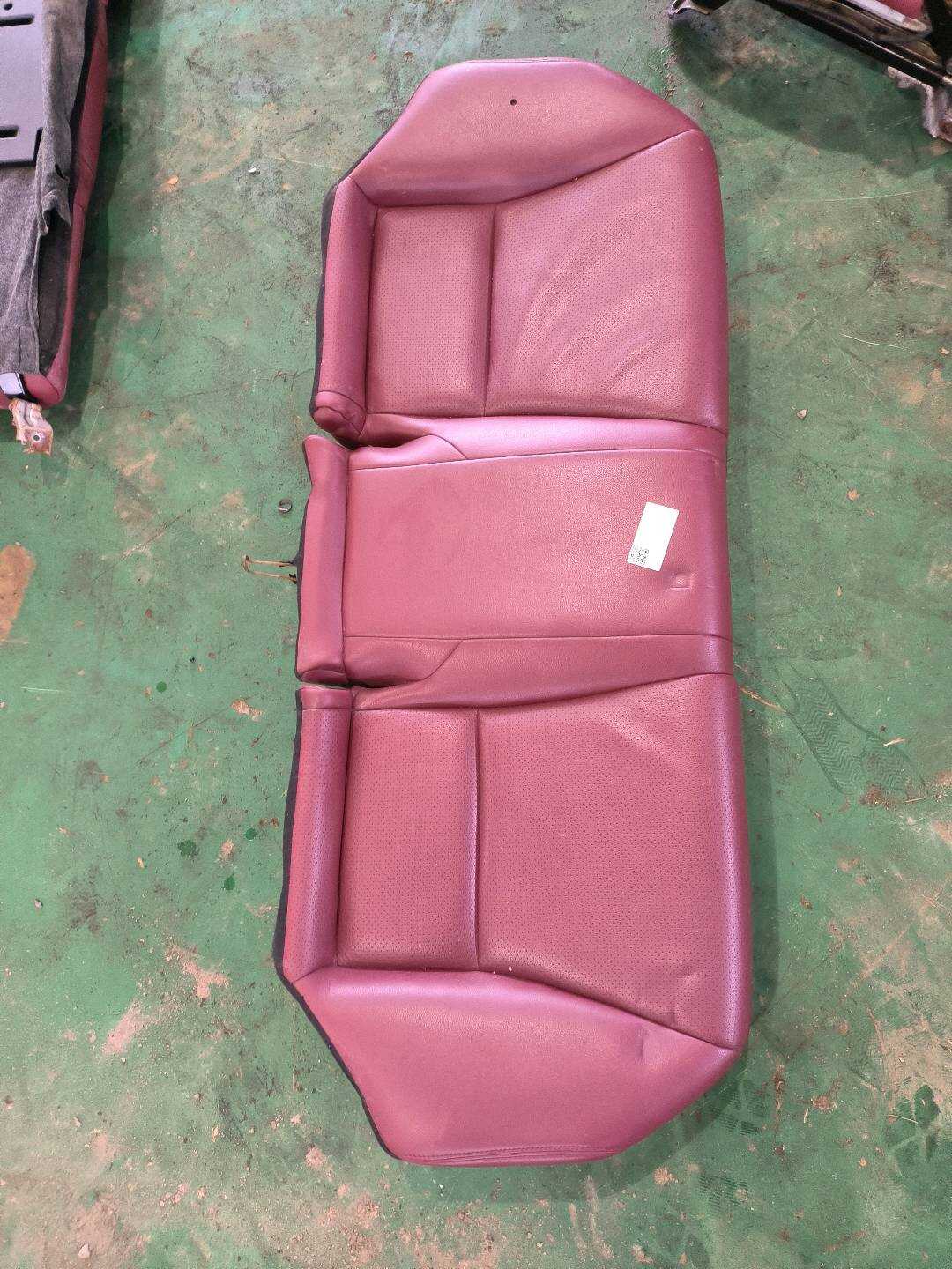 82137T2MQ01 后座椅底座软垫