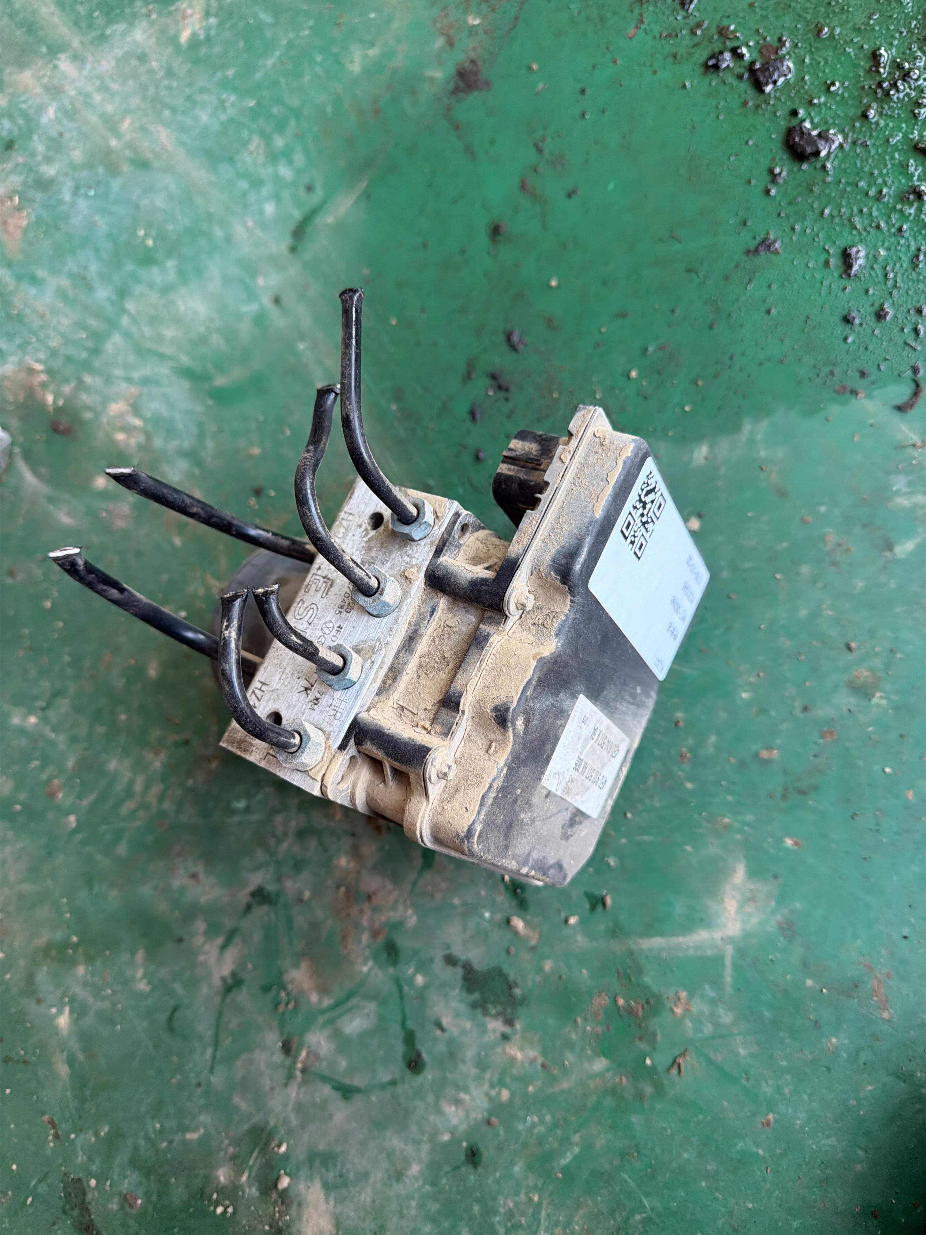 L4FD614517E ABS Pump Assembly