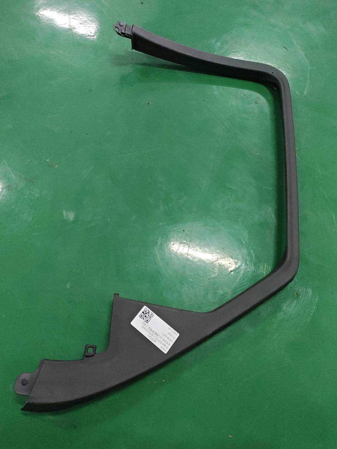 23390921 Rear Door Window Felt Channel, Right