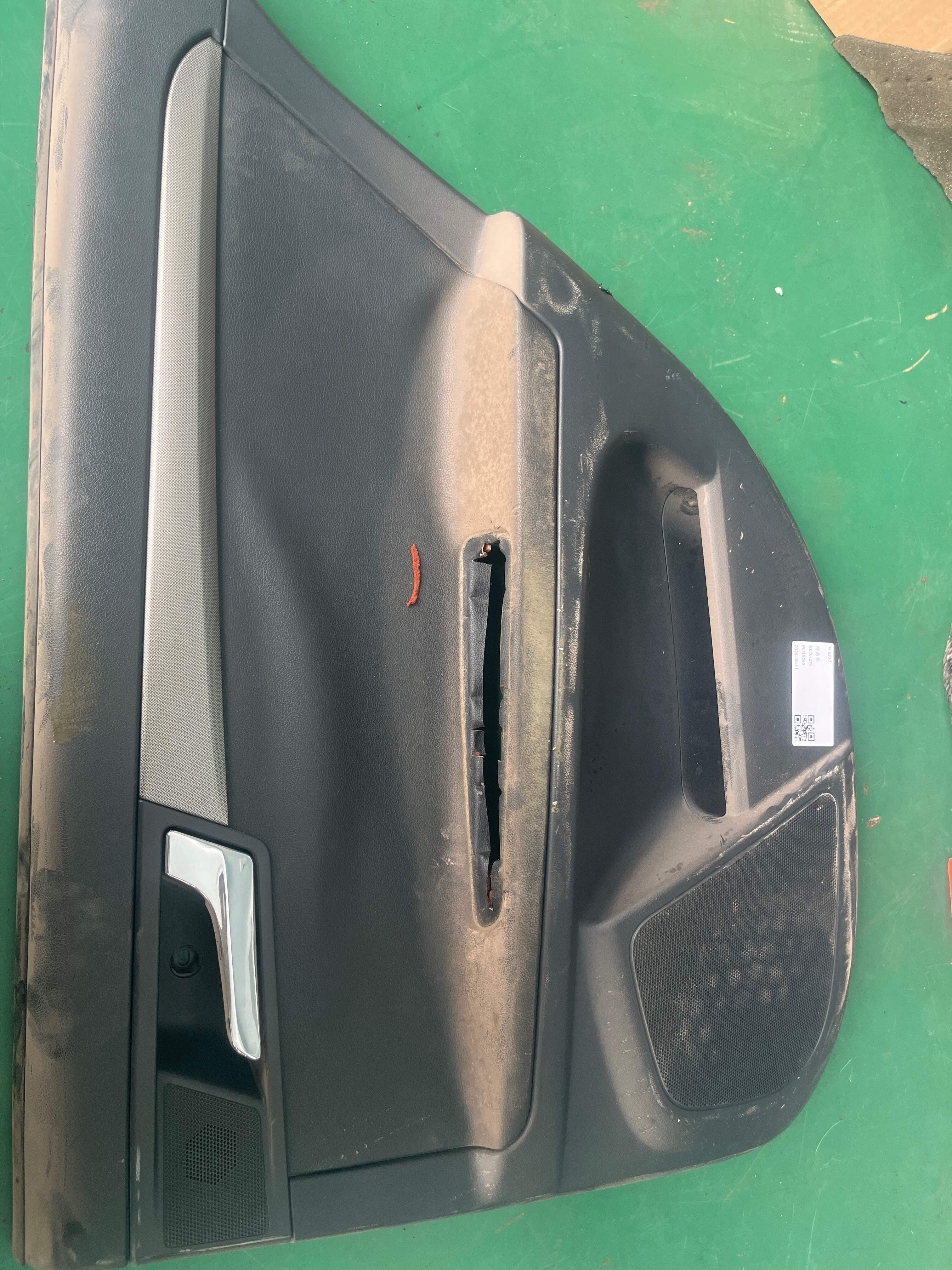 70000632ASA1 后门饰板总成